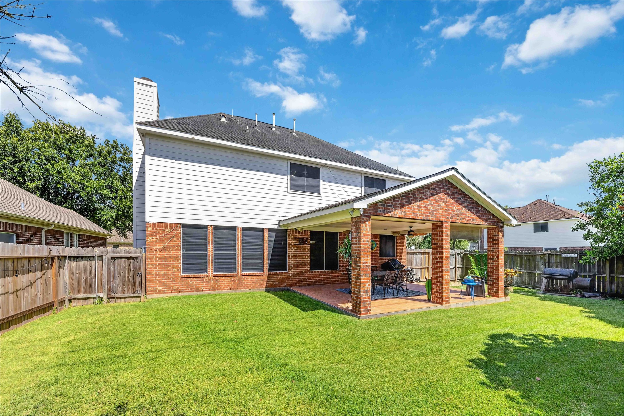11618 Peachwood Lake Drive, Sugar Land, TX 77498