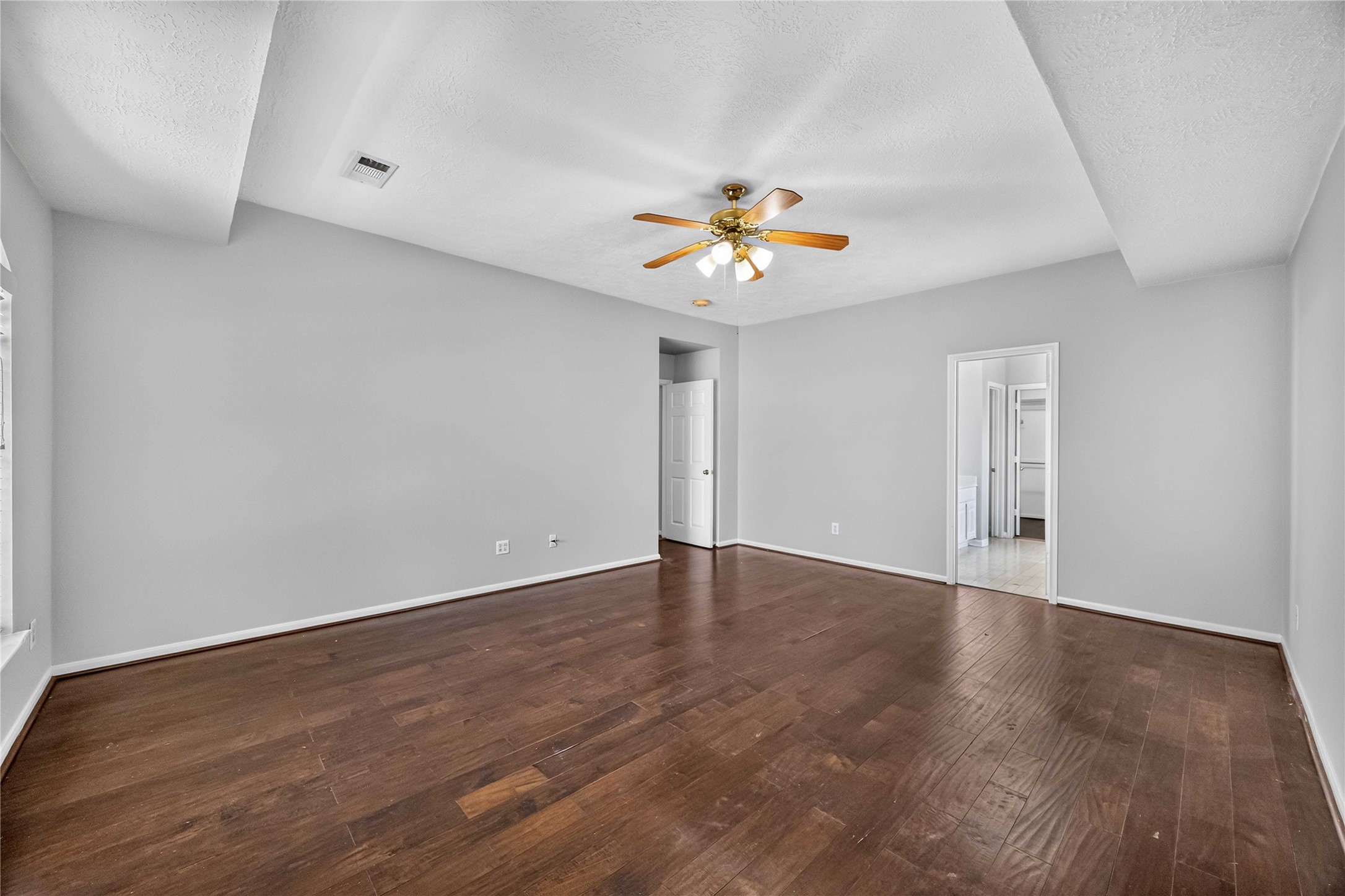 11618 Peachwood Lake Drive, Sugar Land, TX 77498