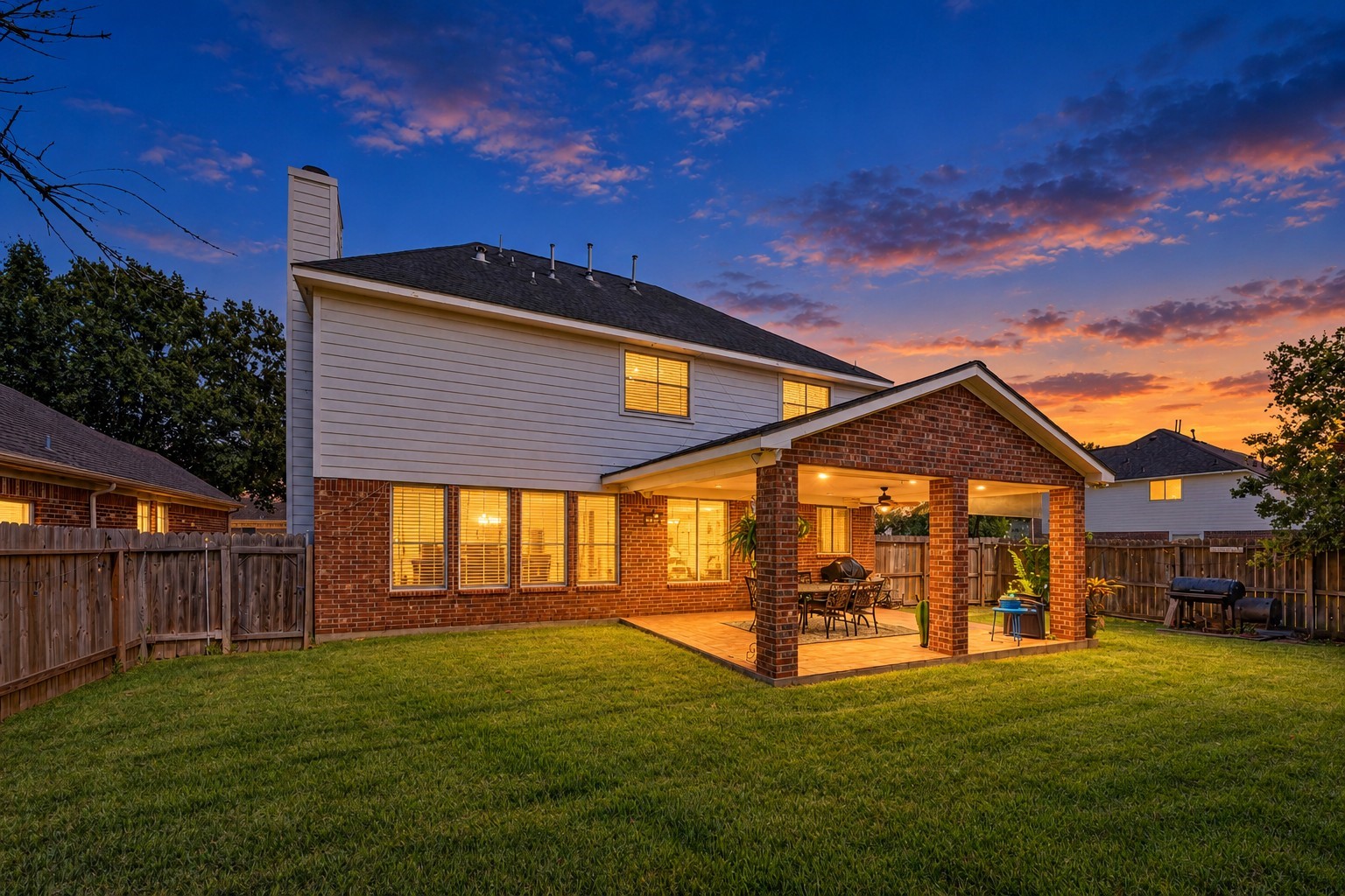 11618 Peachwood Lake Drive, Sugar Land, TX 77498
