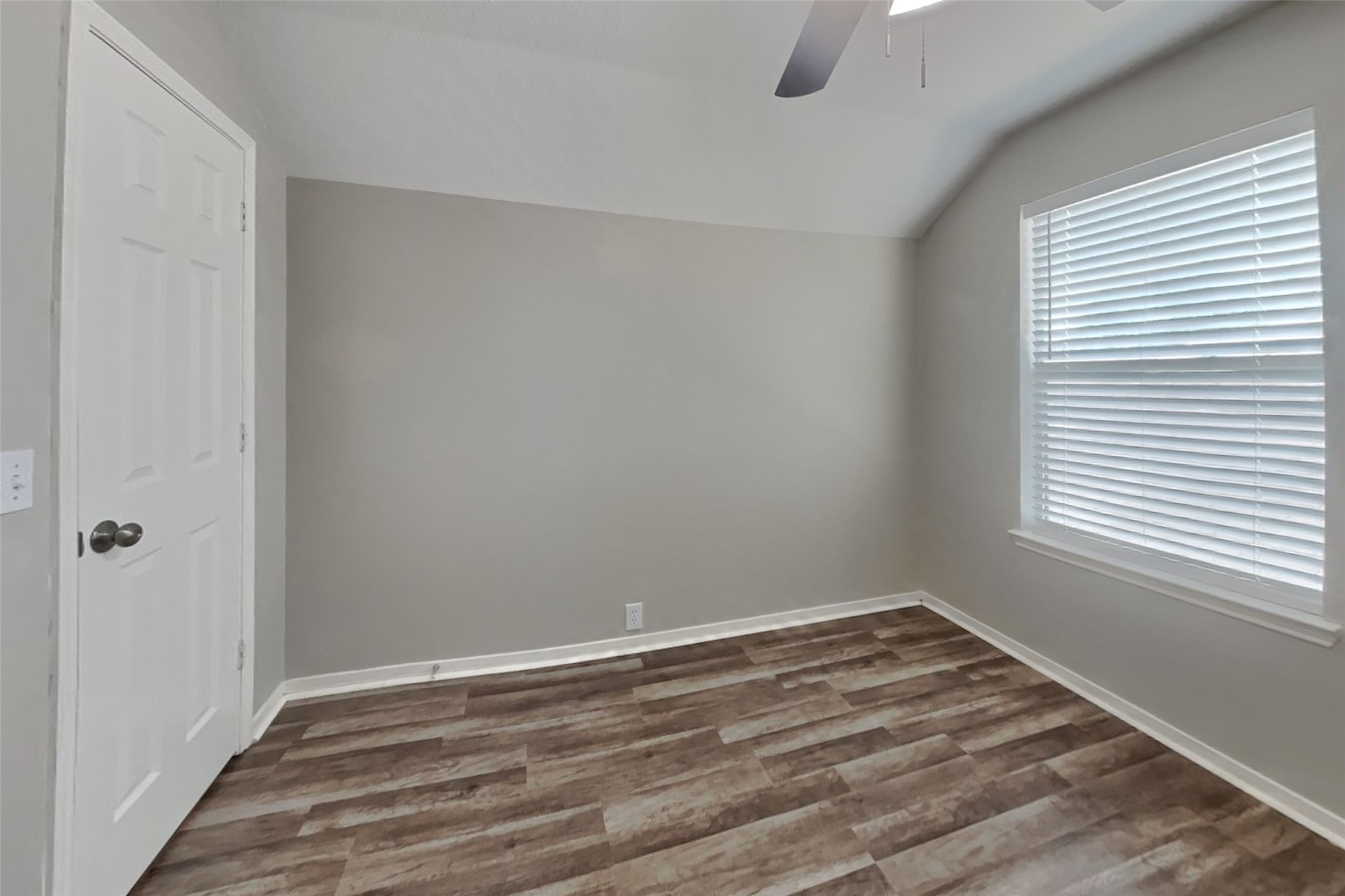 17307 S Summit Canyon Drive, Houston, TX 77095