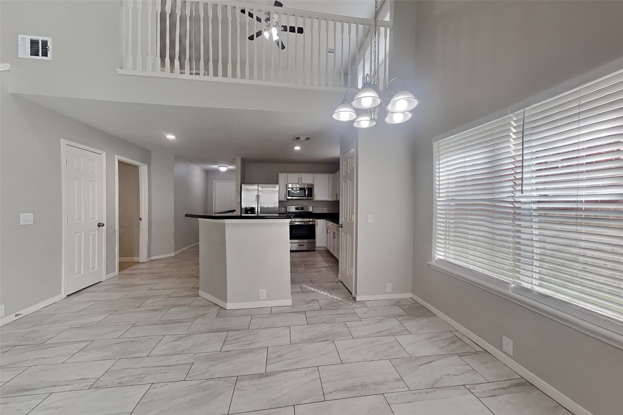 17307 S Summit Canyon Drive, Houston, TX 77095