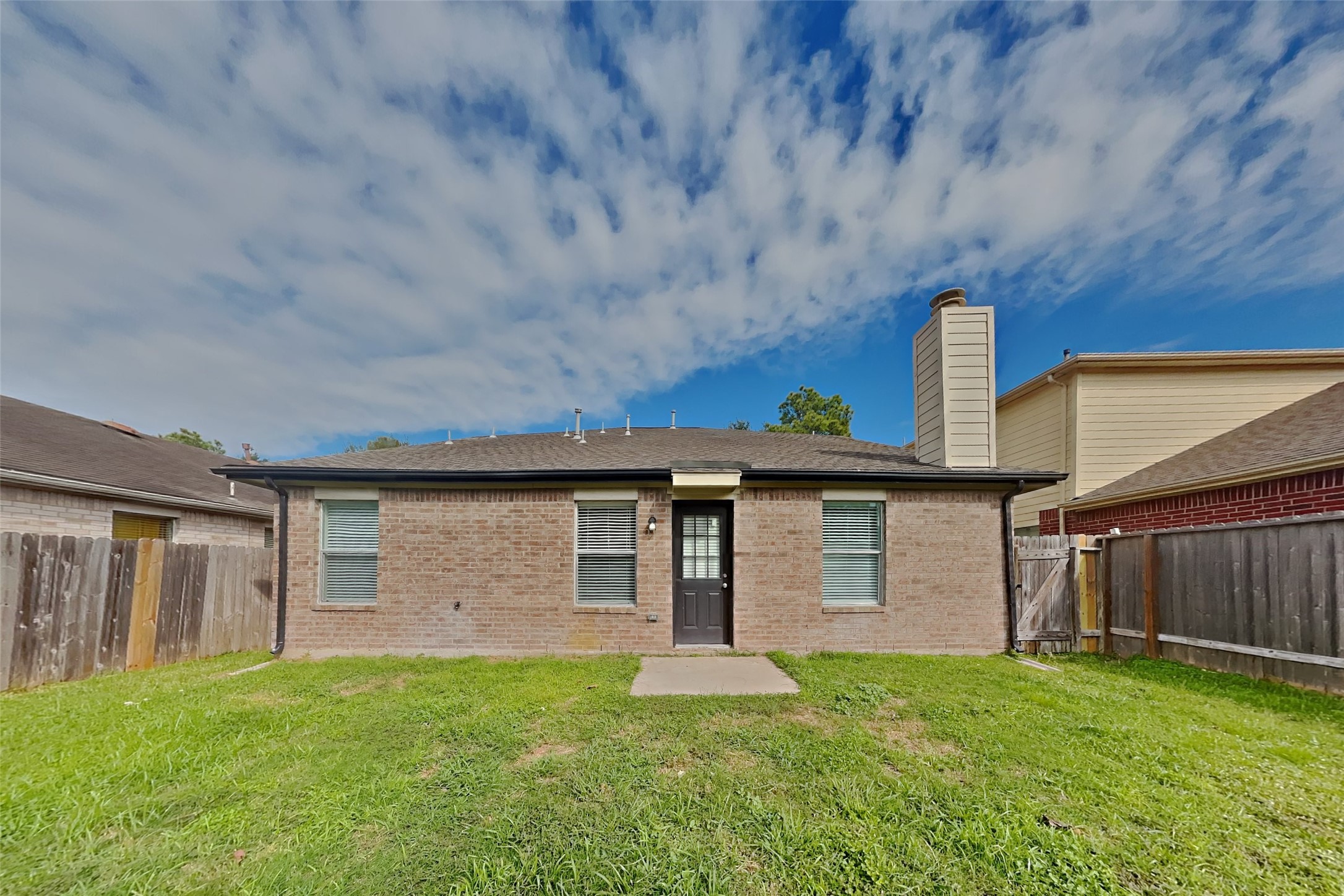 17307 S Summit Canyon Drive, Houston, TX 77095