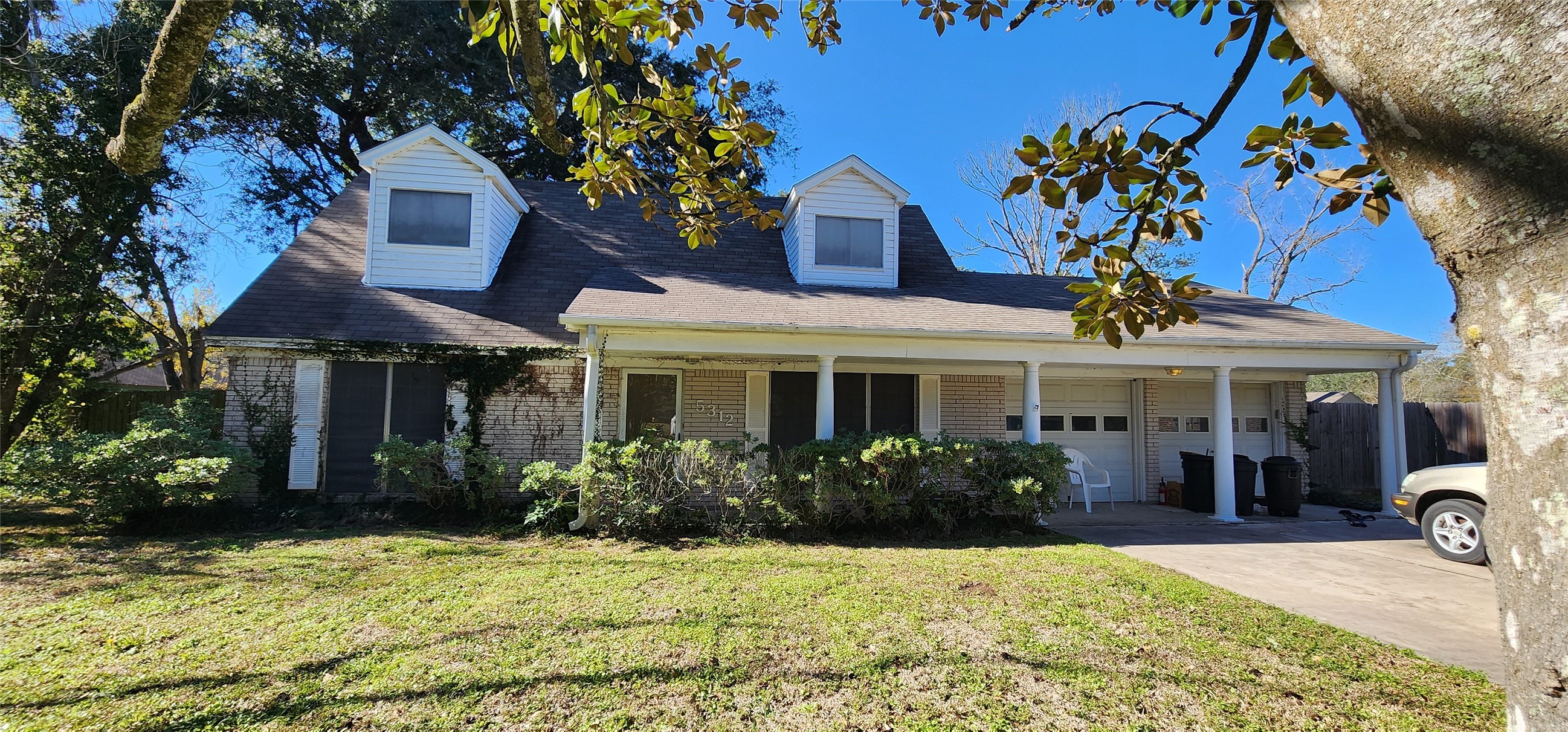 5312 Palm Drive, Dickinson, TX 77539 5312 Palm Drive, Dickinson, TX 77539