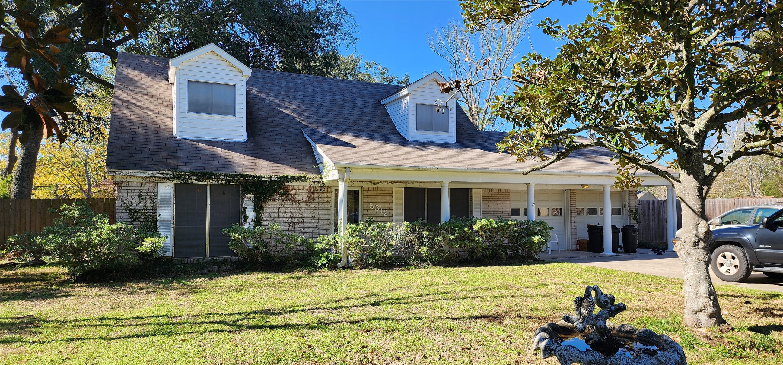 5312 Palm Drive, Dickinson, TX 77539 5312 Palm Drive, Dickinson, TX 77539