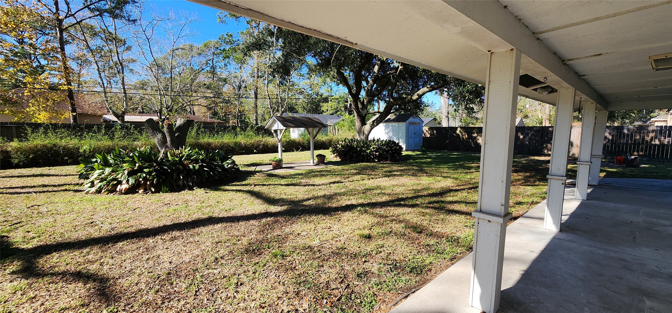 5312 Palm Drive, Dickinson, TX 77539 5312 Palm Drive, Dickinson, TX 77539