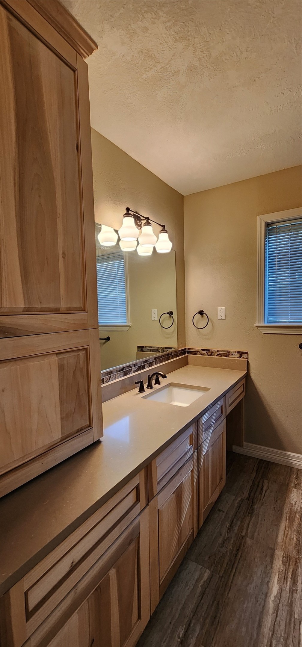 5312 Palm Drive, Dickinson, TX 77539