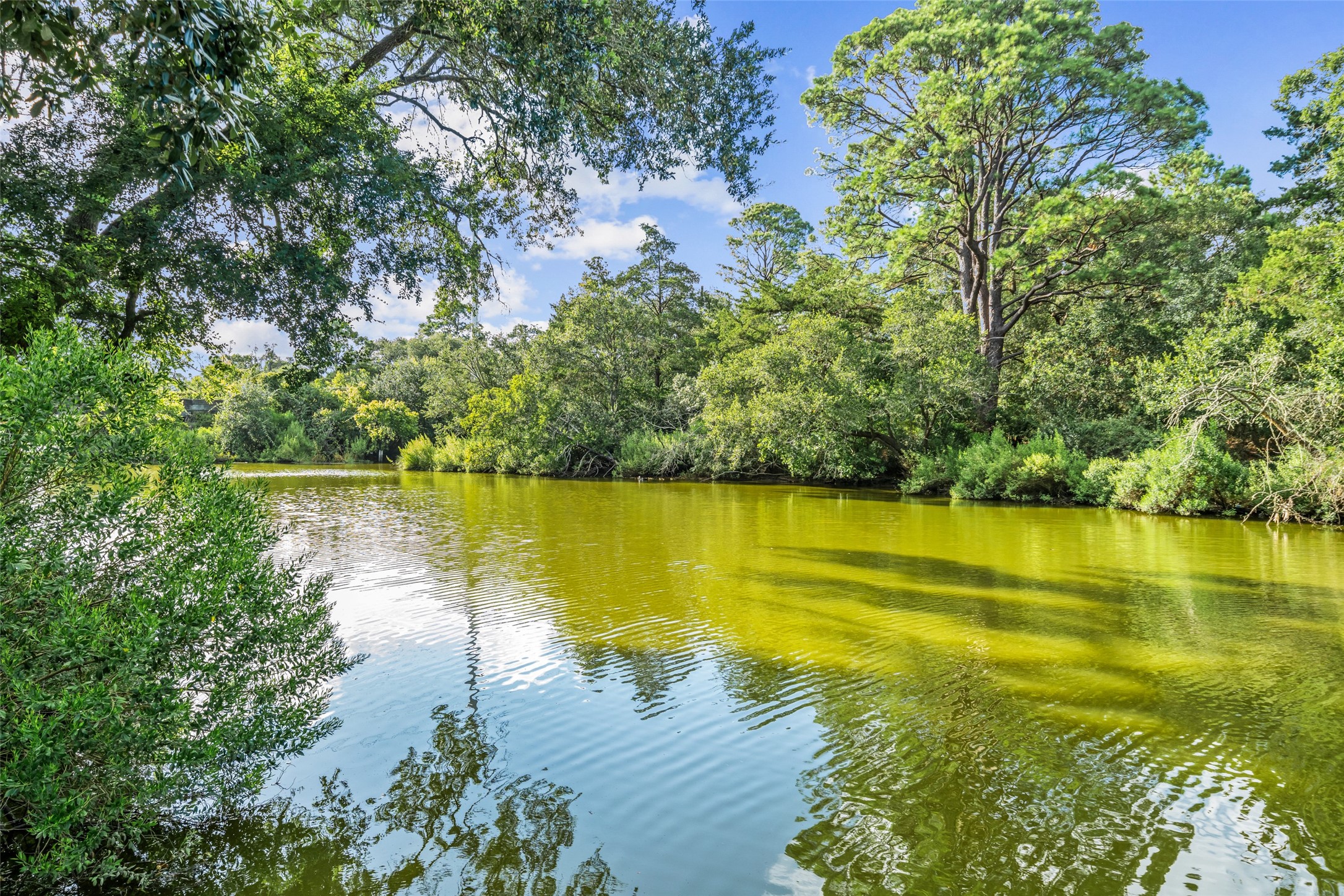 Well-maintained property with gorgeous views!