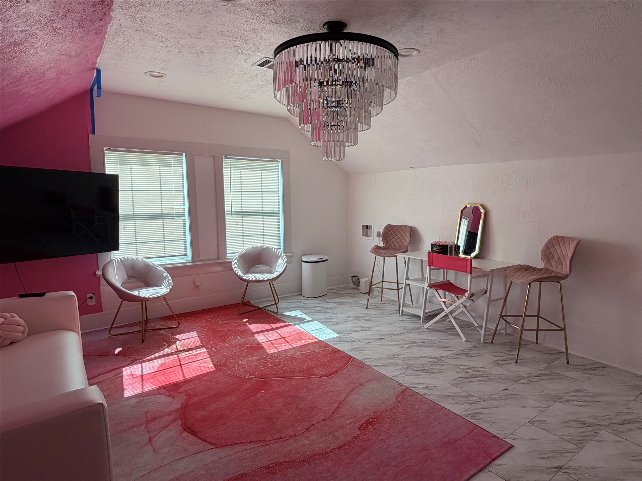 Upstairs unit- pink studio