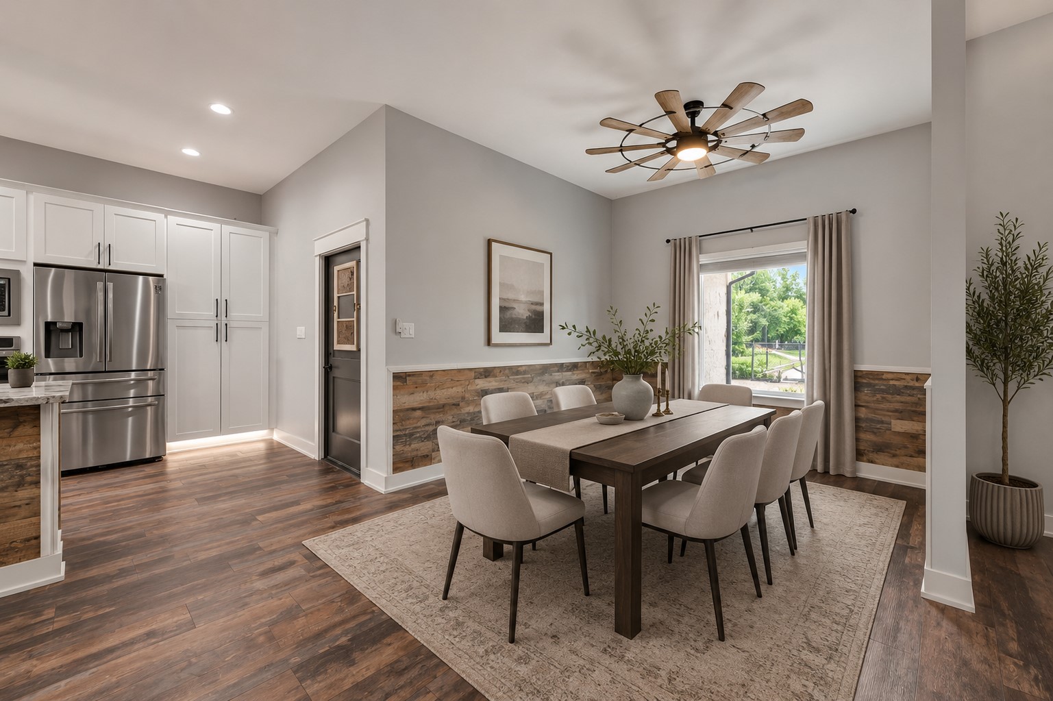 DINING AREA VIRTUALLY STAGED DINING AREA VIRTUALLY STAGED