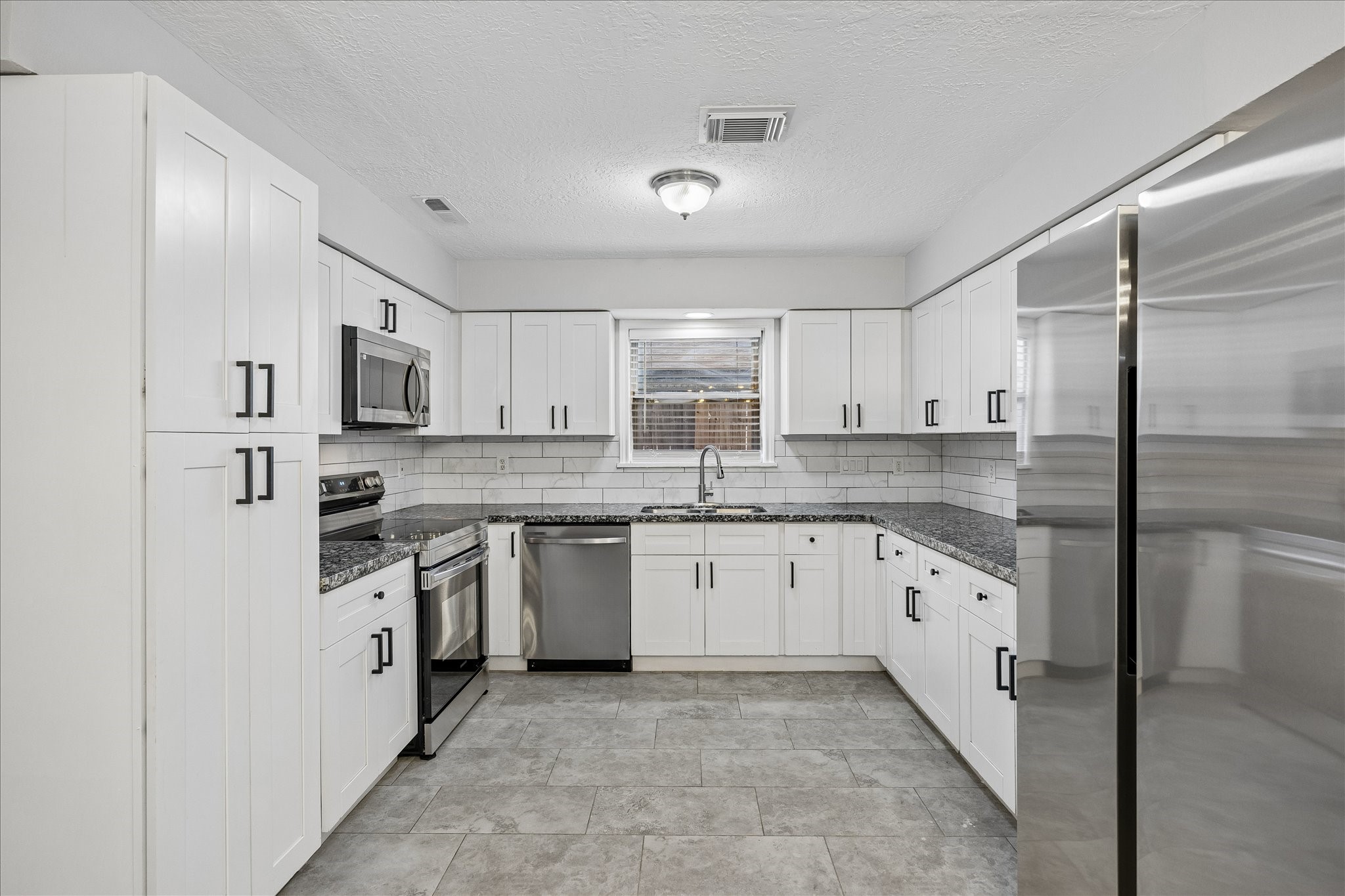 2109 Harper Drive, Pasadena, TX 77502 2109 Harper Drive, Pasadena, TX 77502