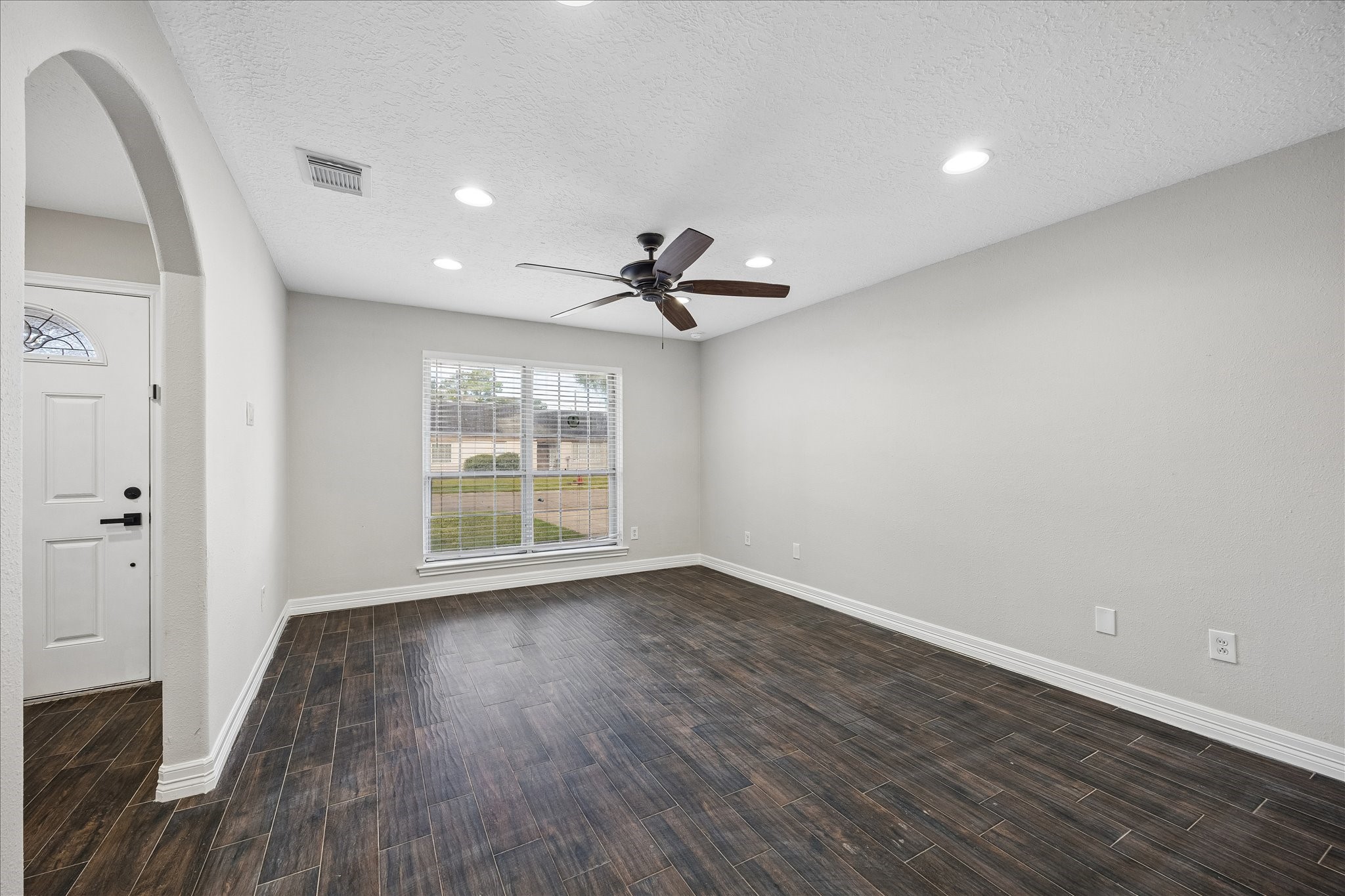 2109 Harper Drive, Pasadena, TX 77502 2109 Harper Drive, Pasadena, TX 77502