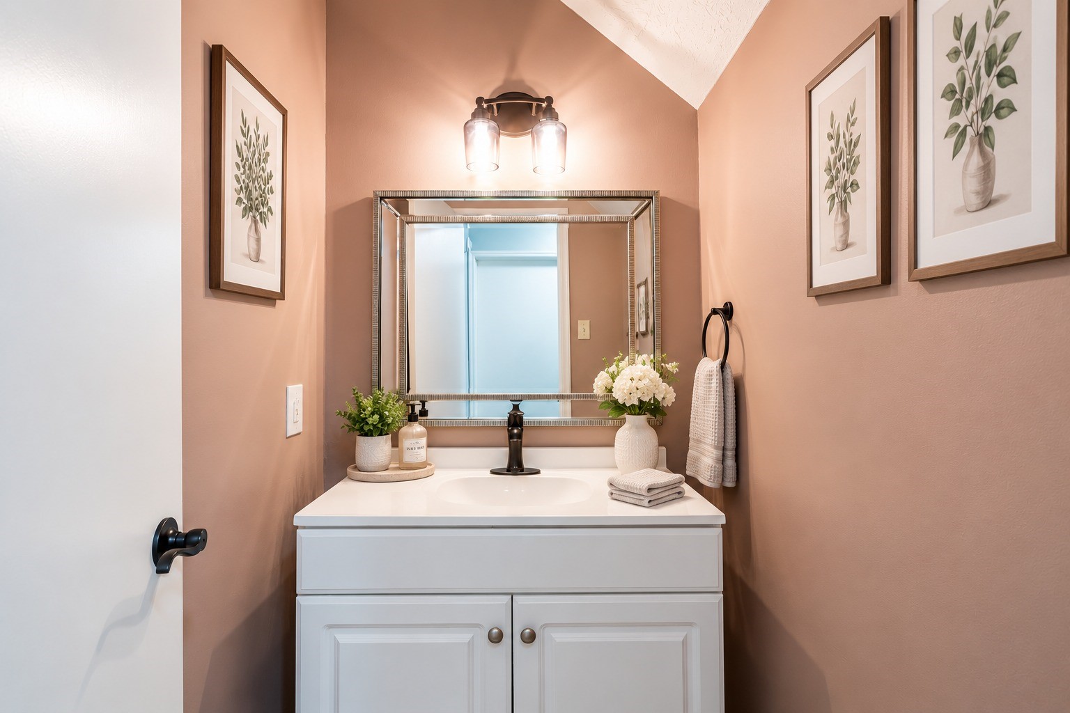 1/2 Bath