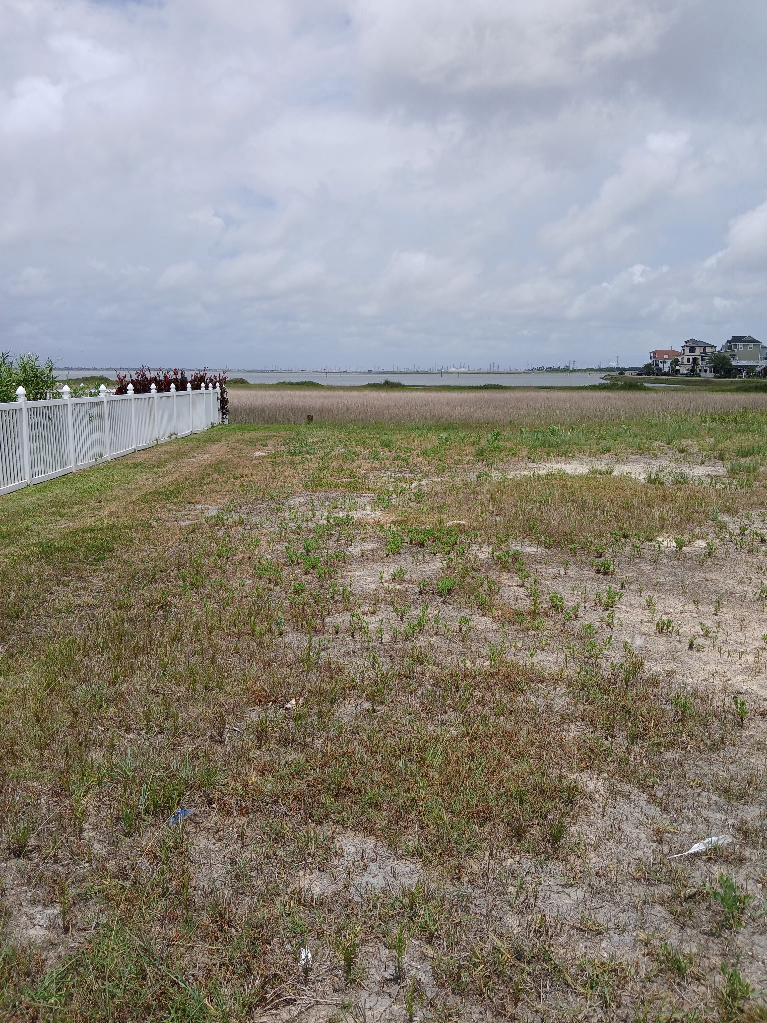 Lot 27 Tiki Drive, Tiki Island, TX 77554
