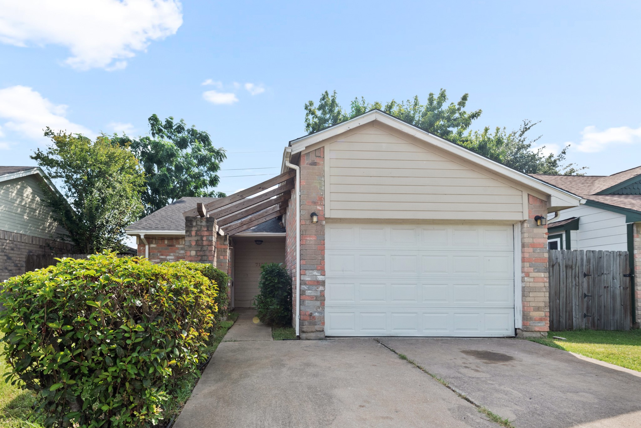 7121 Haven Creek Drive, Cypress, TX 77433