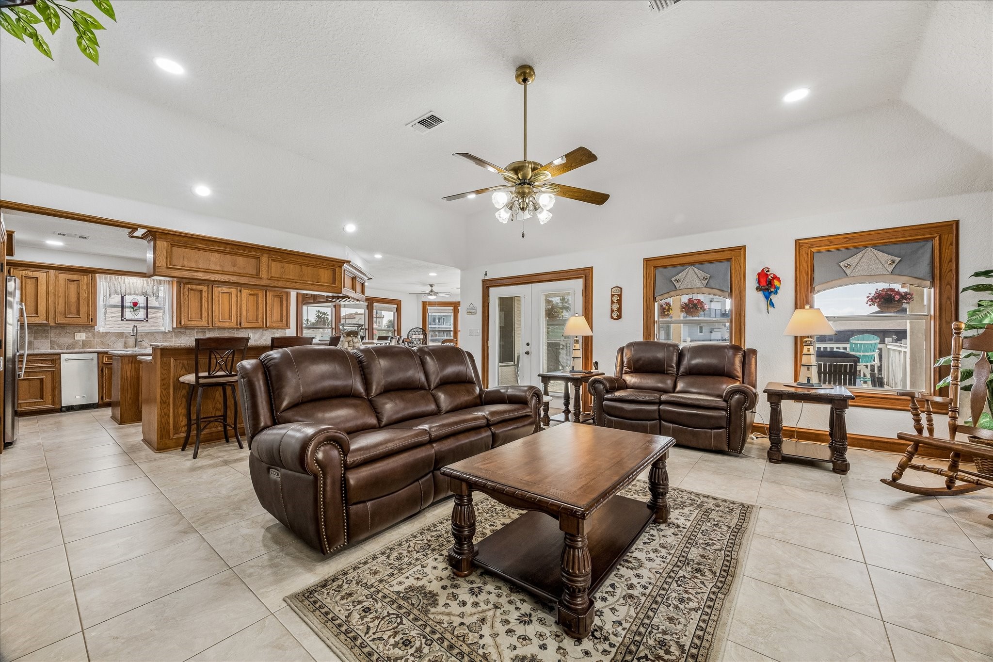 209 Bora Bora Drive, Tiki Island, TX 77554