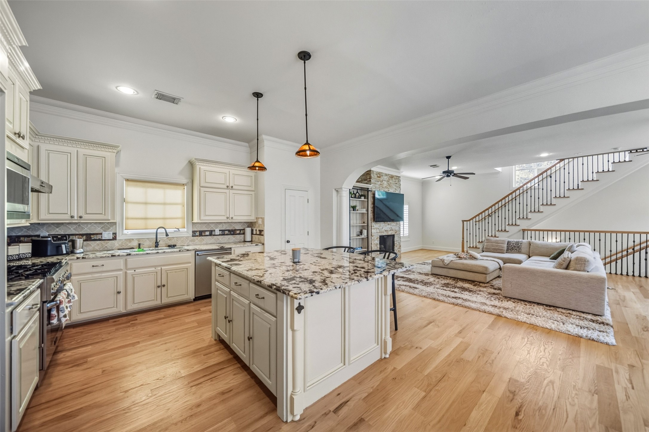 1302 Antoine Drive, #A, Houston, TX 77055