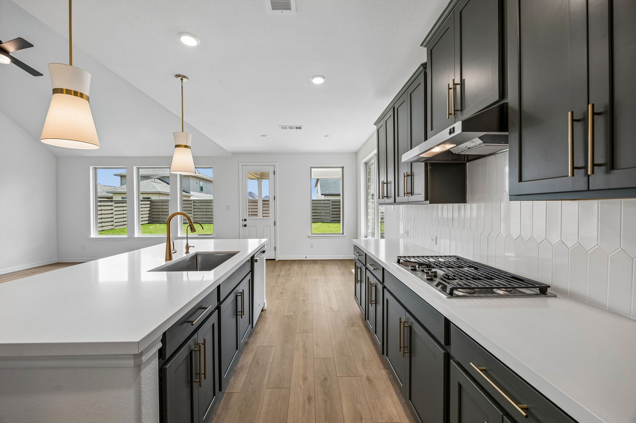 4611 Ara Drive, Richmond, TX 77469 4611 Ara Drive, Richmond, TX 77469