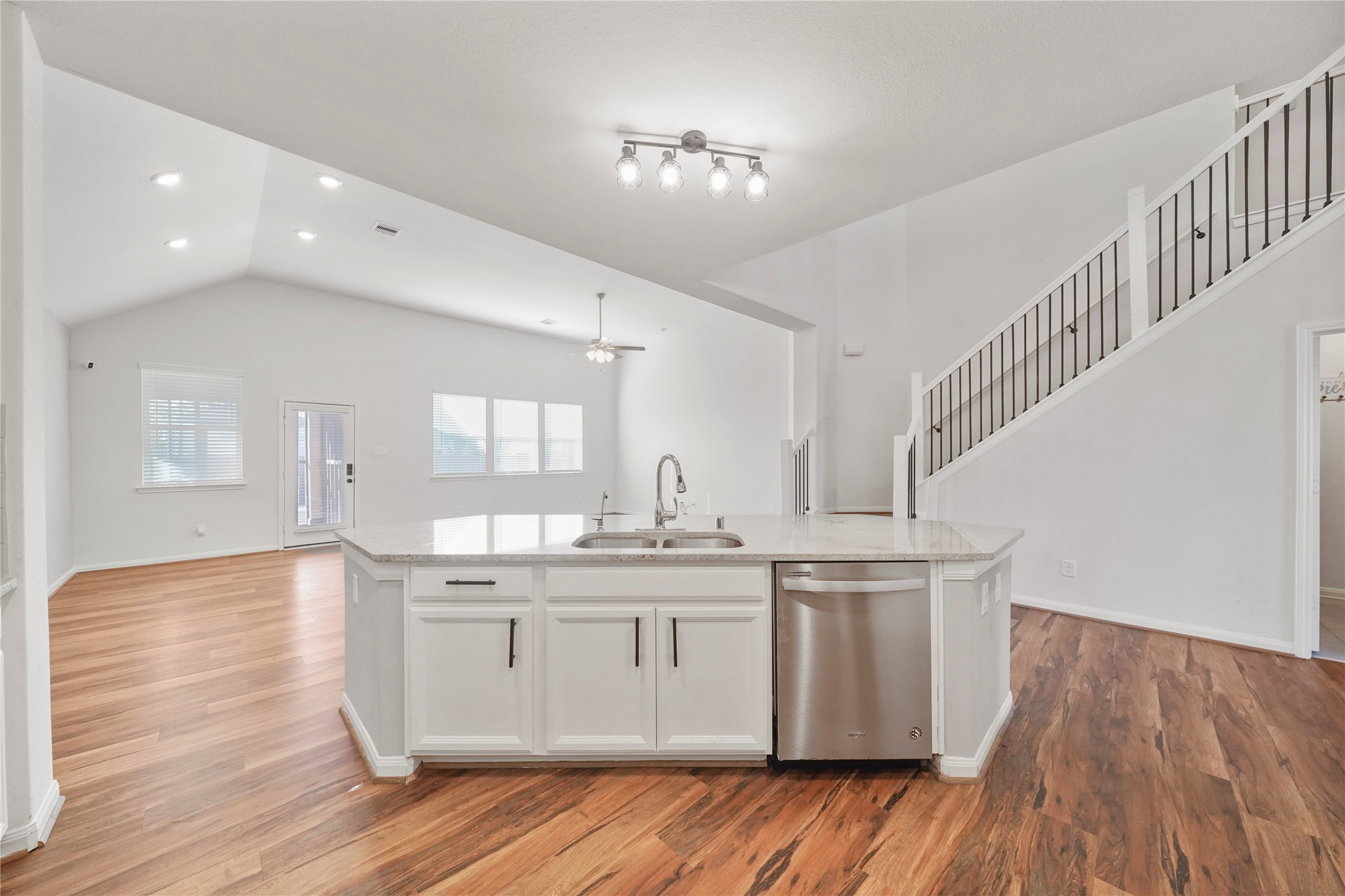3314 Dry Creek Drive, Missouri City, TX 77459