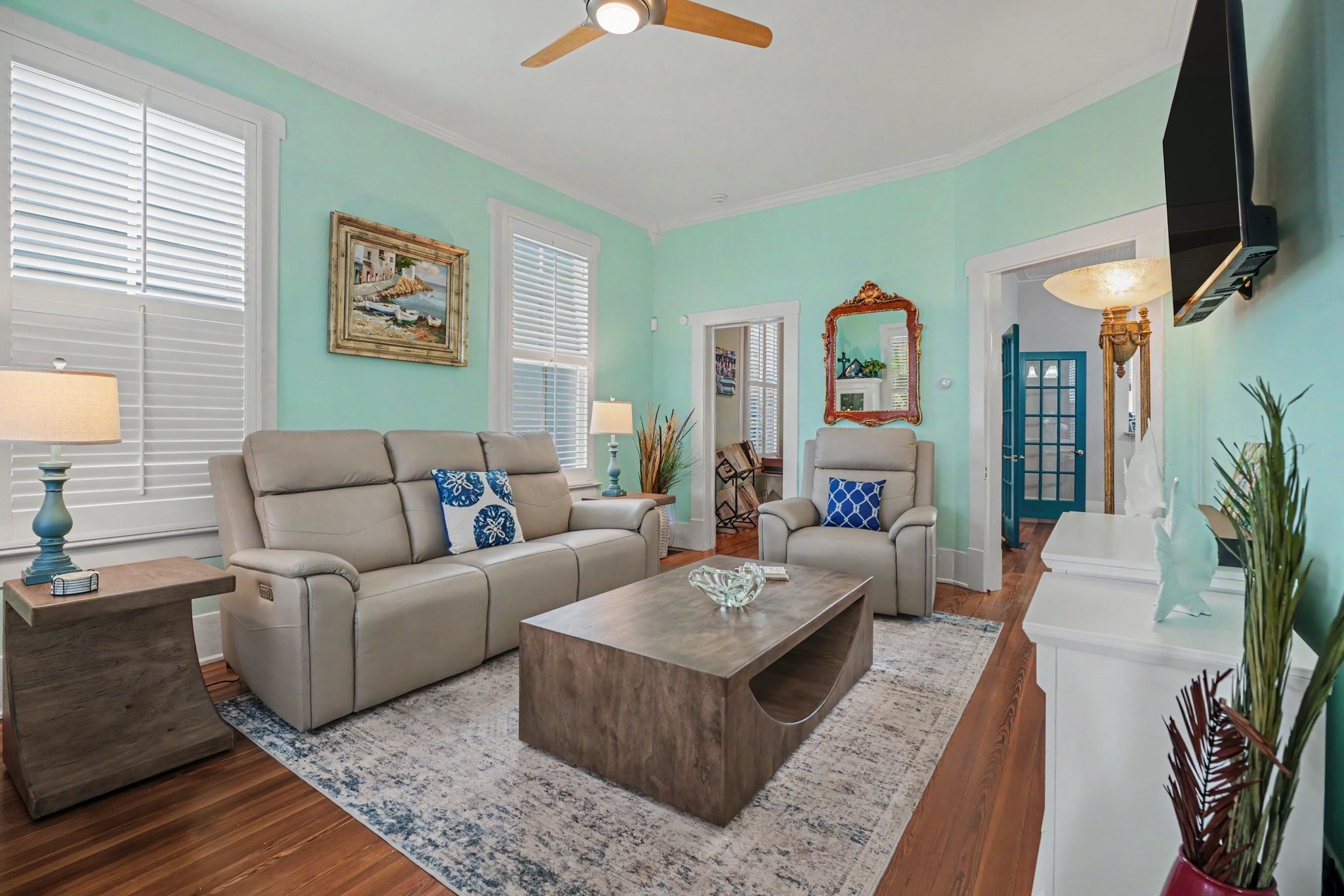 2211 Bernardo De Galvez Avenue, Galveston, TX 77550