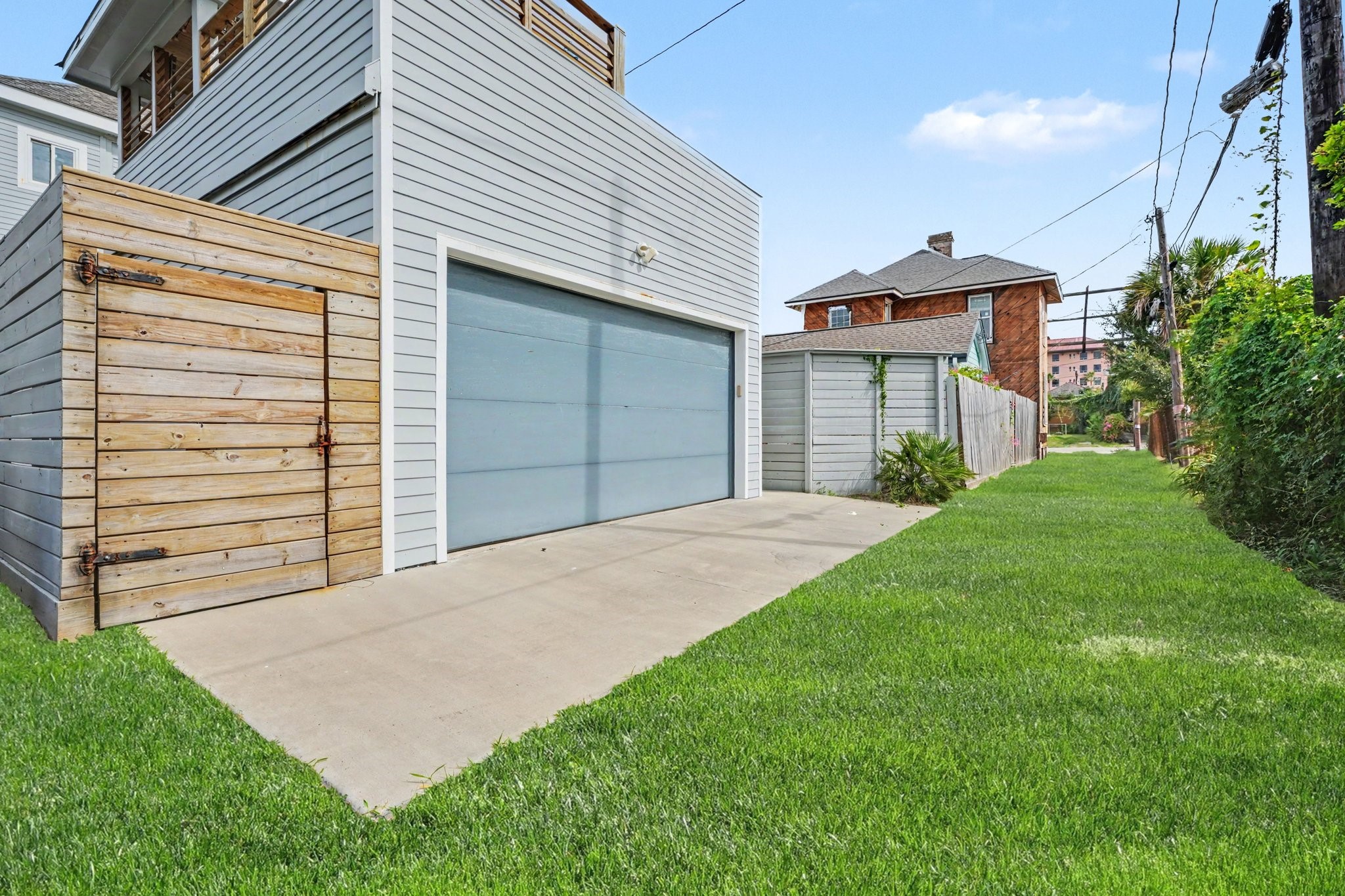 2211 Bernardo De Galvez Avenue, Galveston, TX 77550