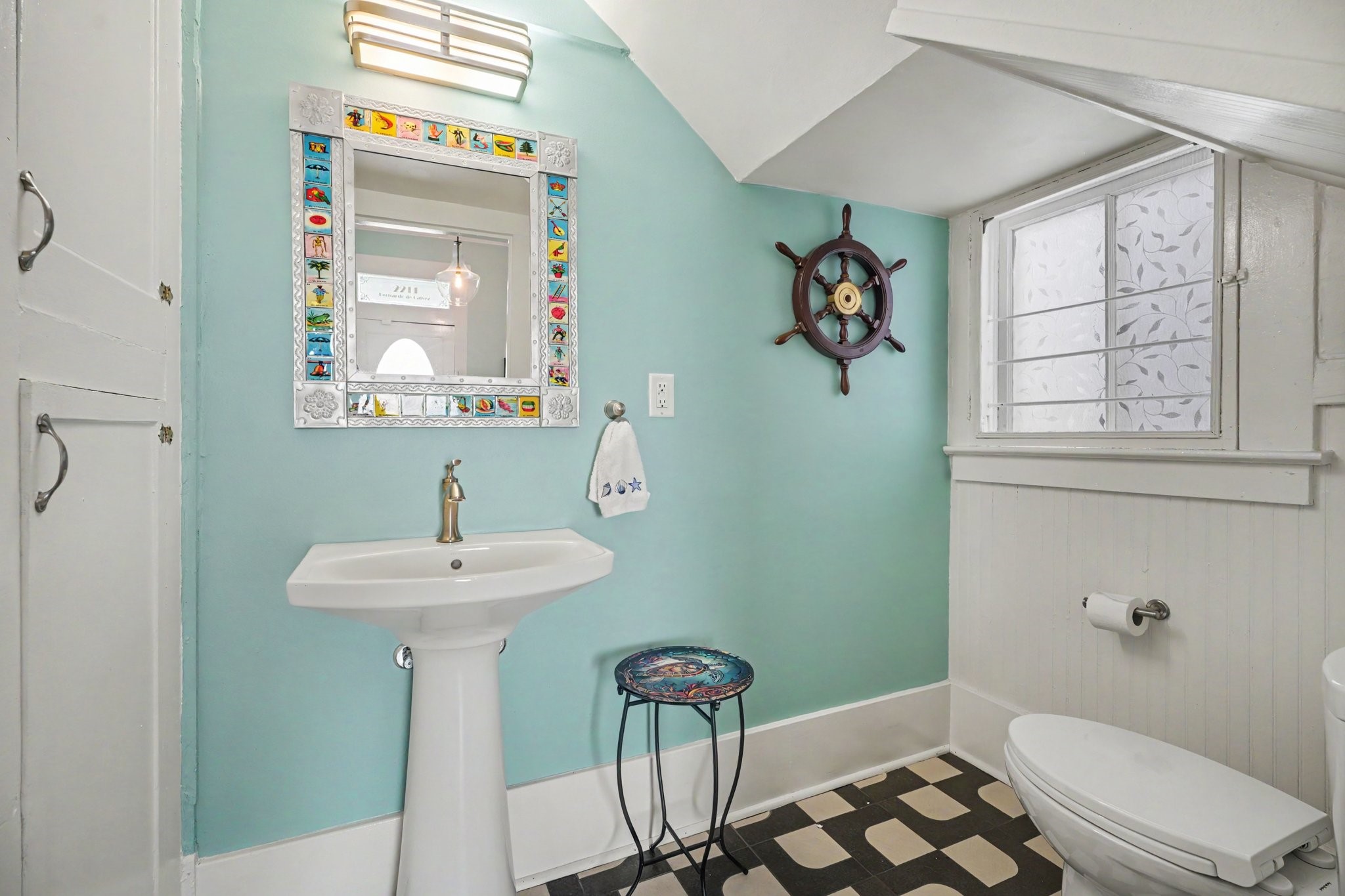 2211 Bernardo De Galvez Avenue, Galveston, TX 77550