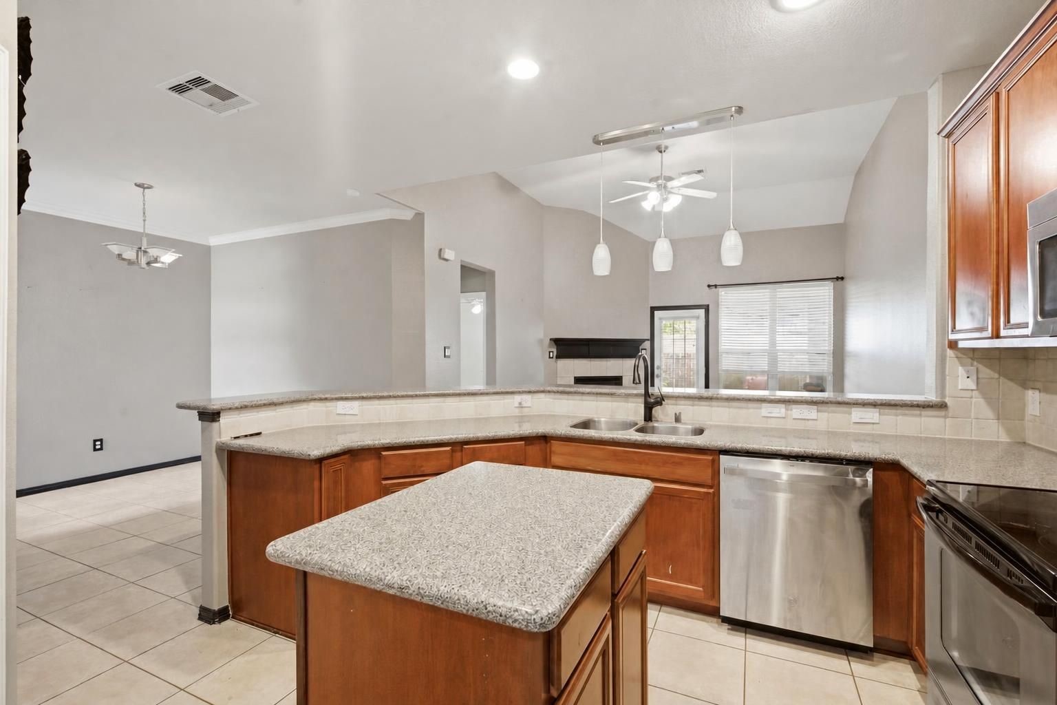 10534 Willow Park View, Houston, TX 77070