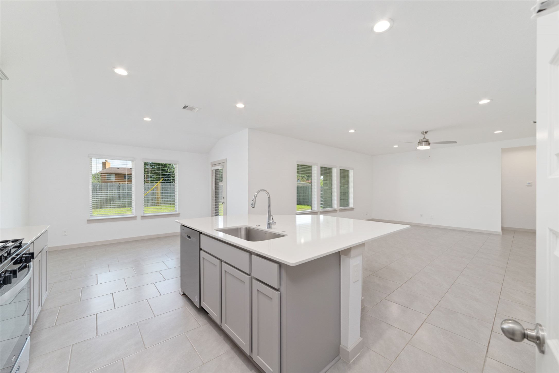 1222 Hyde Lake Lane, Missouri City, TX 77459