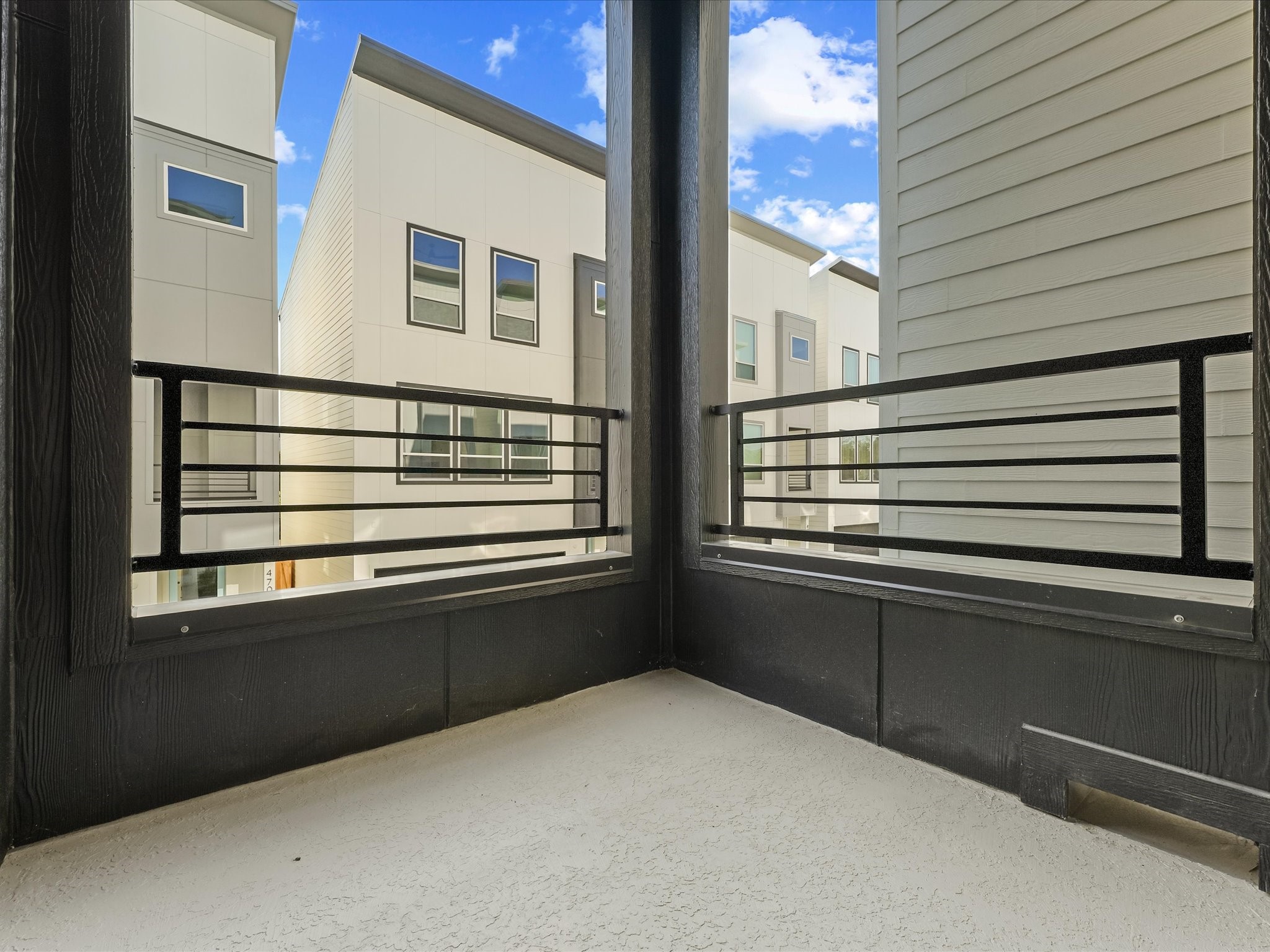 4712 Thornton Villas Lane, Houston, TX 77018