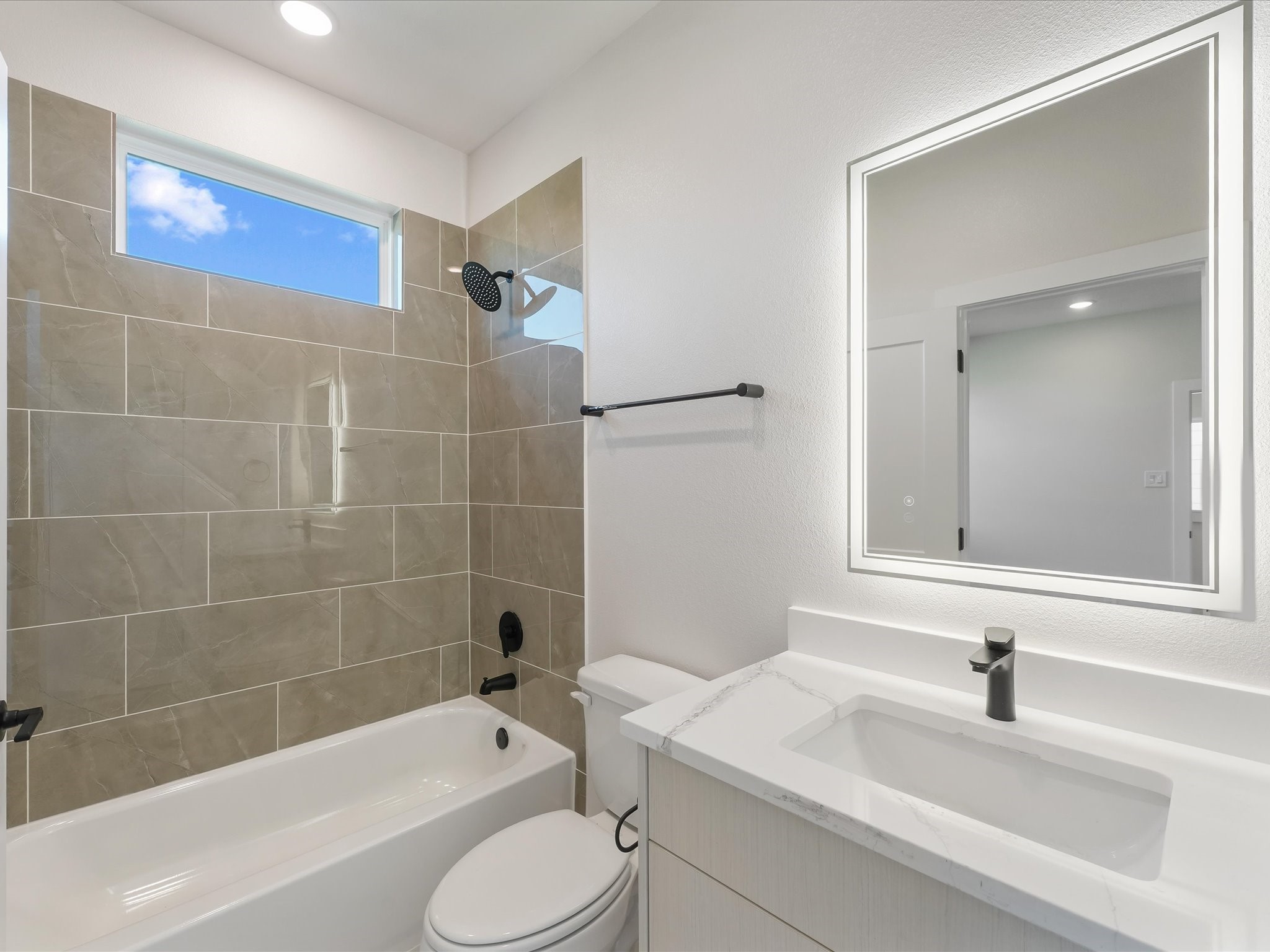 4712 Thornton Villas Lane, Houston, TX 77018