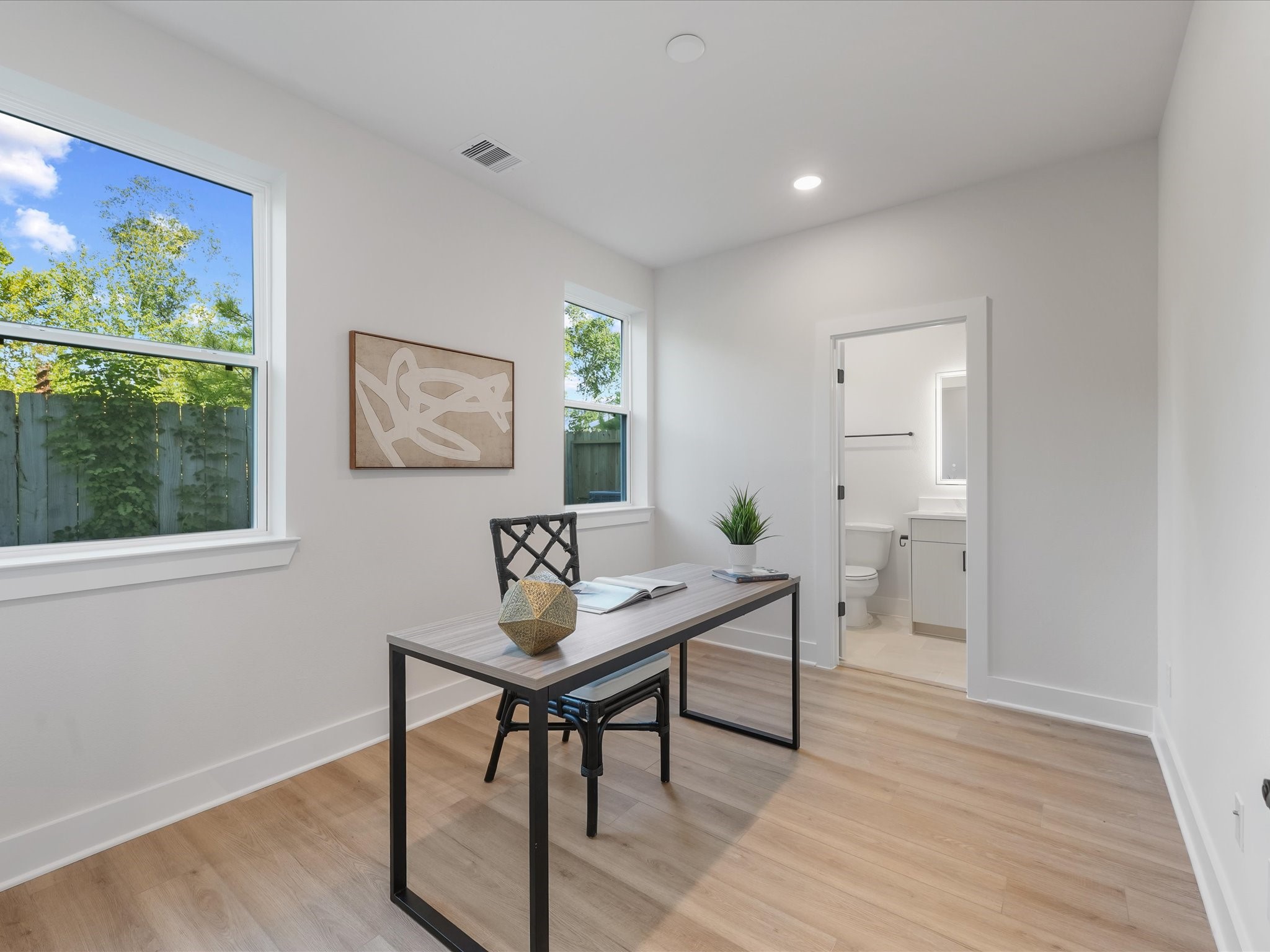 4712 Thornton Villas Lane, Houston, TX 77018 4712 Thornton Villas Lane, Houston, TX 77018