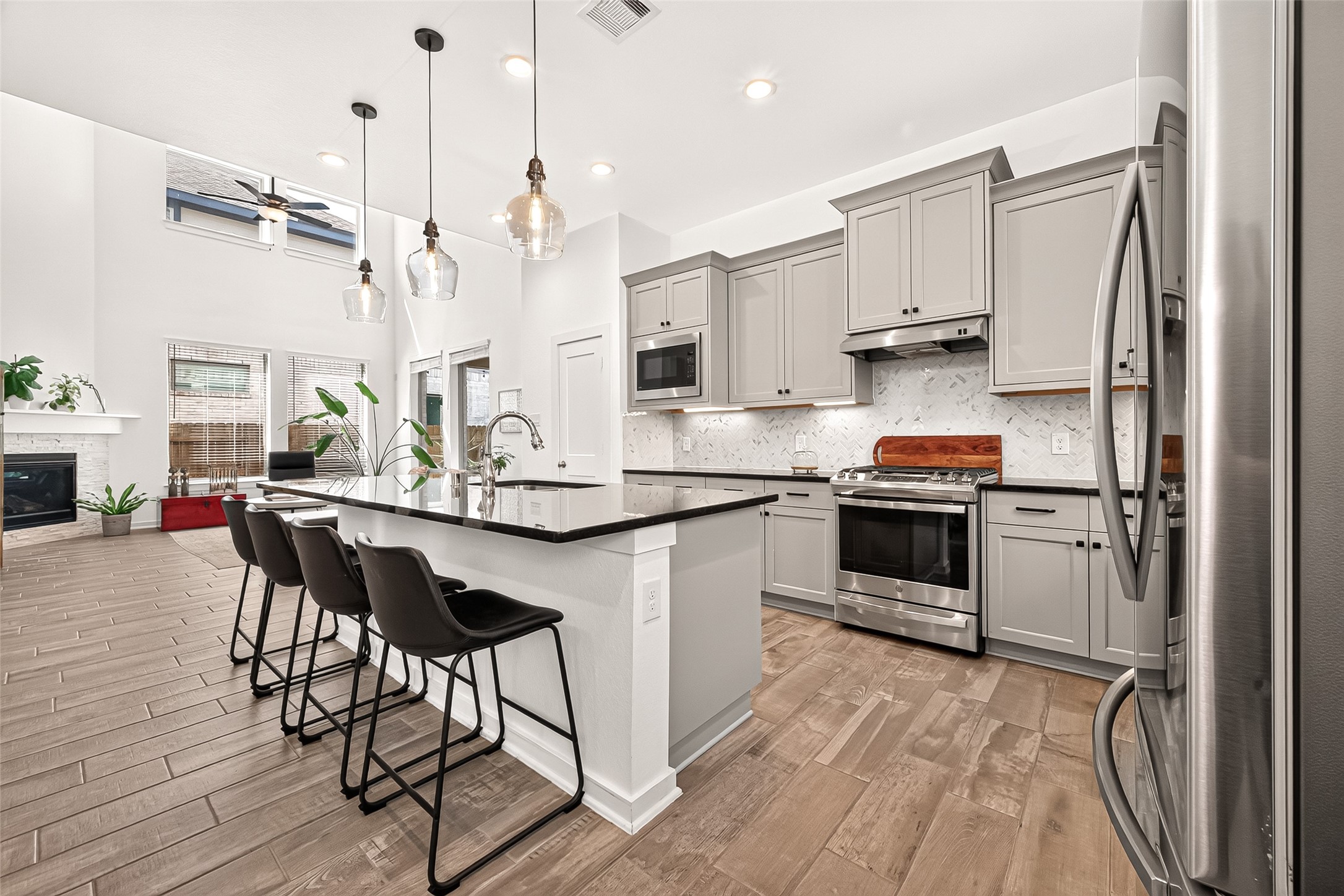 6007 Briarstone Crest Drive, Katy, TX 77493 6007 Briarstone Crest Drive, Katy, TX 77493