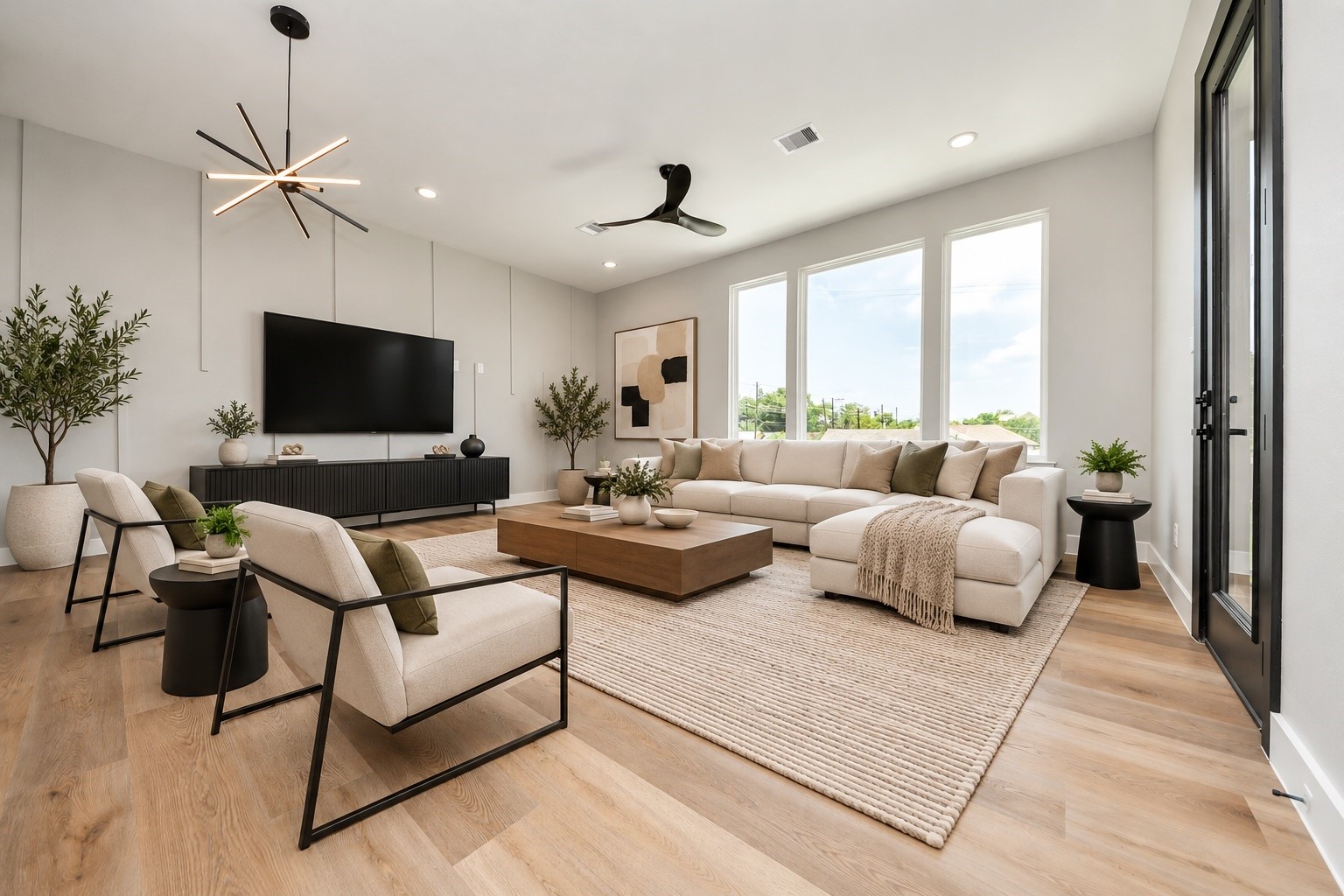 2204 Carr Street, Houston, TX 77026 2204 Carr Street, Houston, TX 77026