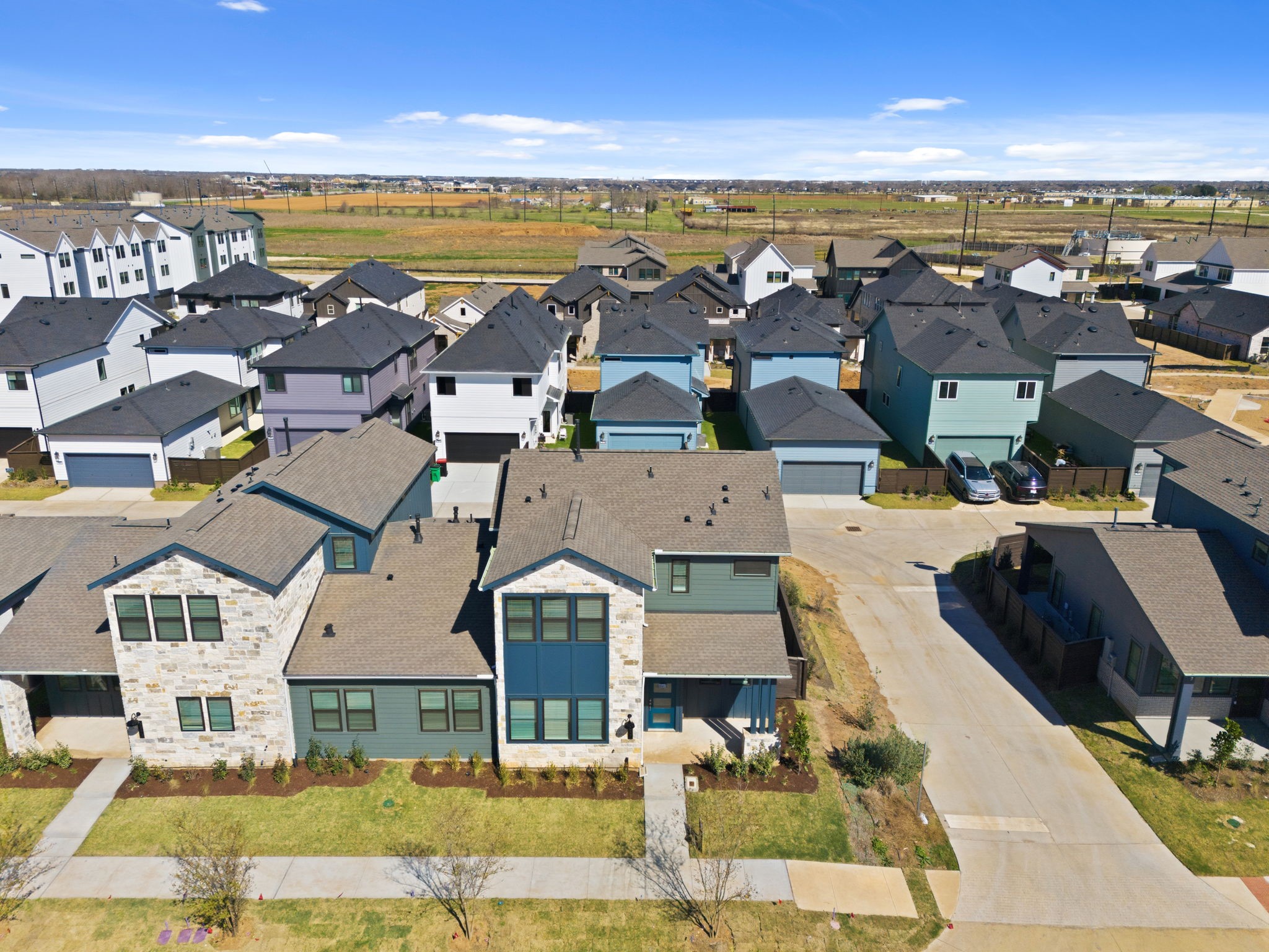 The Indigo master-planned community makes an impressive first impression, offering a beautifully designed setting to call home. Here, you can enjoy the feeling of being part of a vibrant community while coming home each day to a space that is uniquely yours.