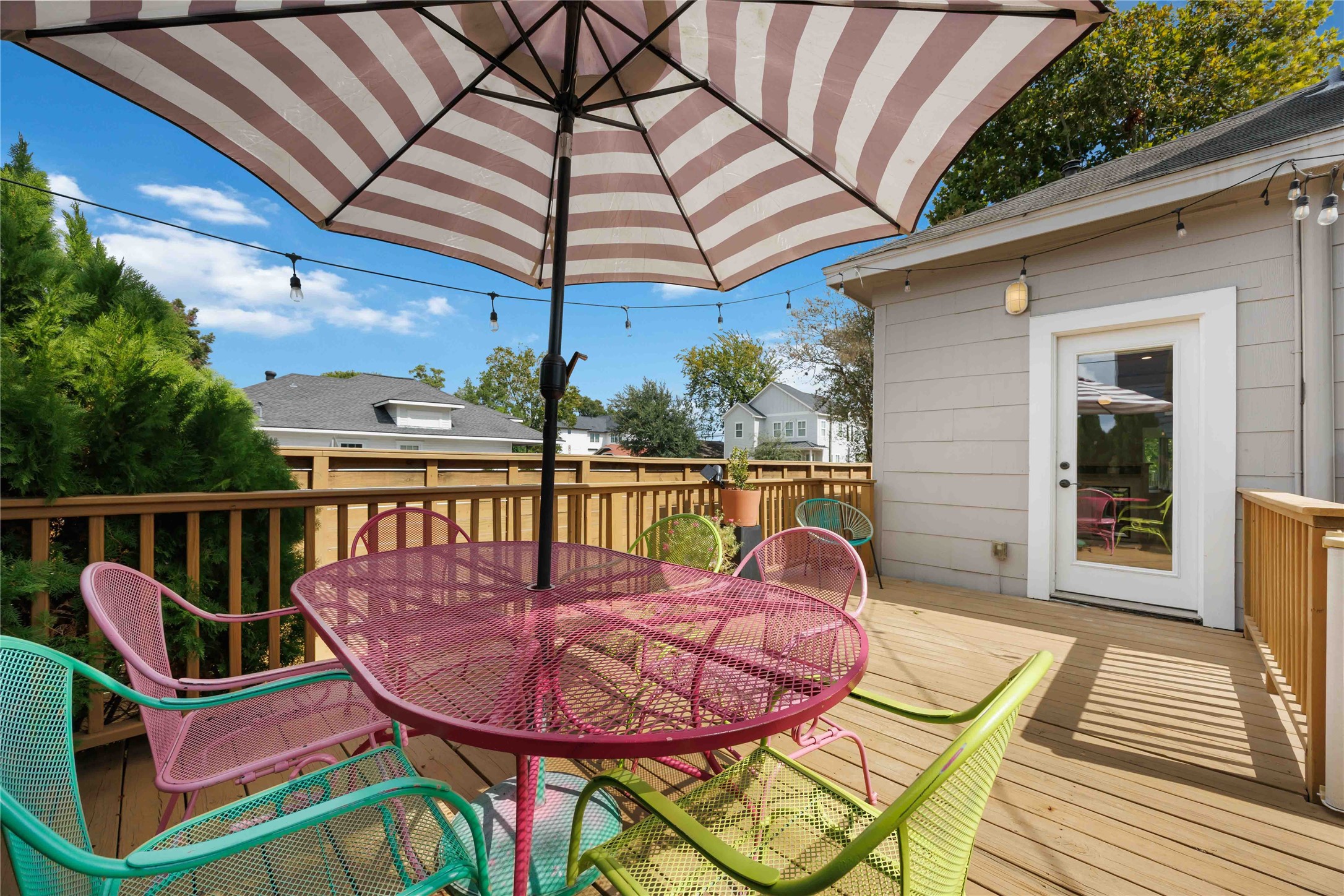 711 Walton Street, Houston, TX 77009