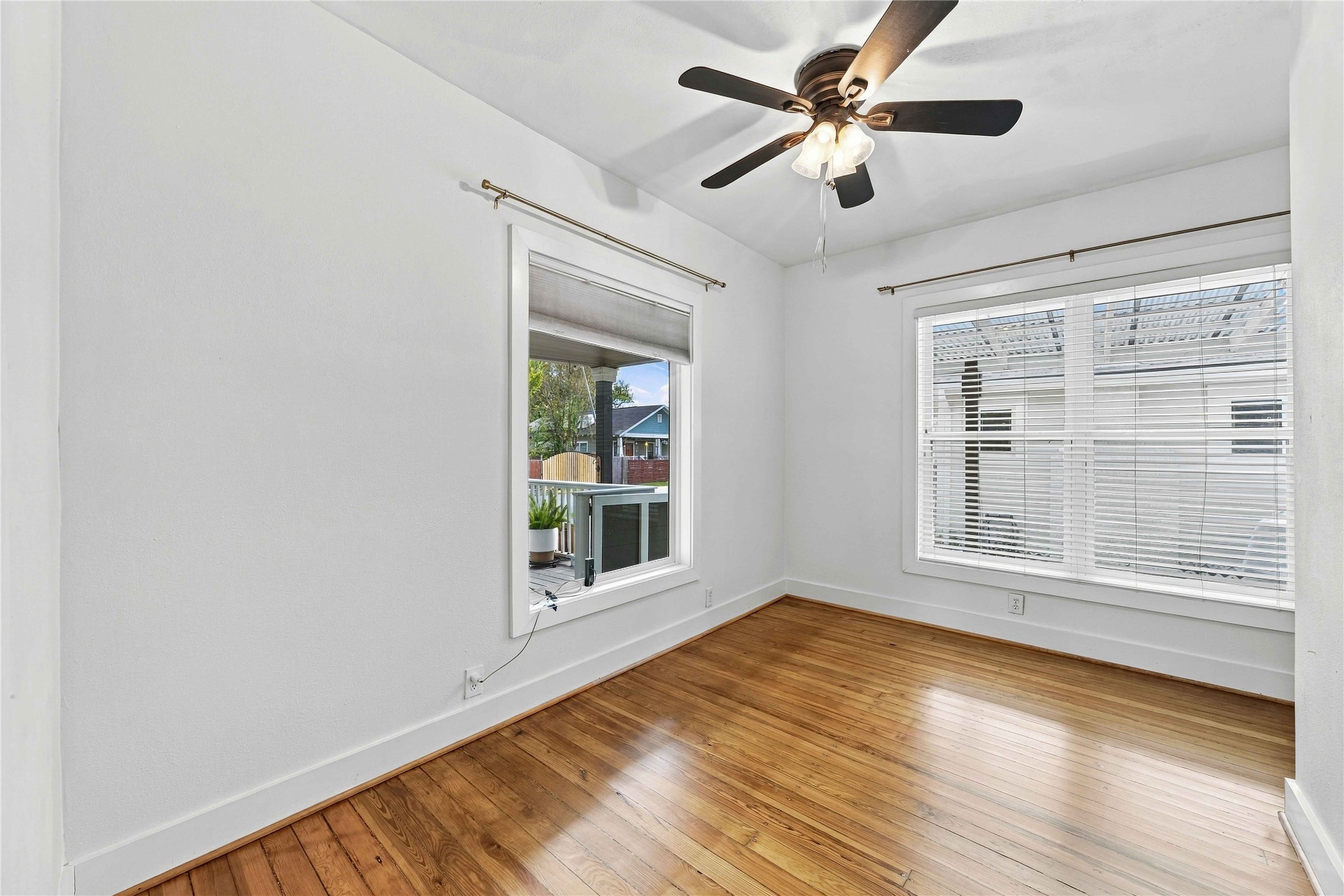 711 Walton Street, Houston, TX 77009