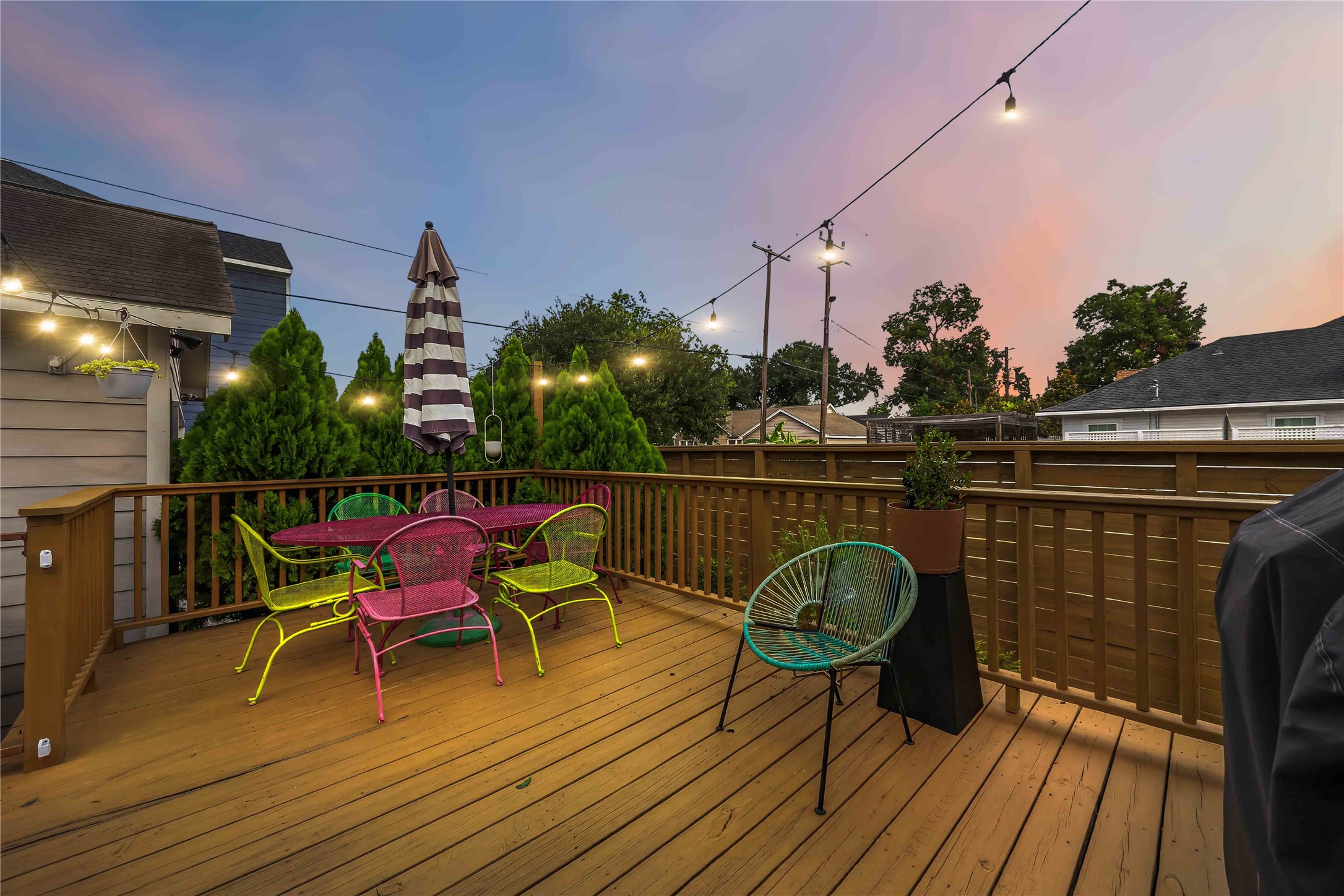 711 Walton Street, Houston, TX 77009