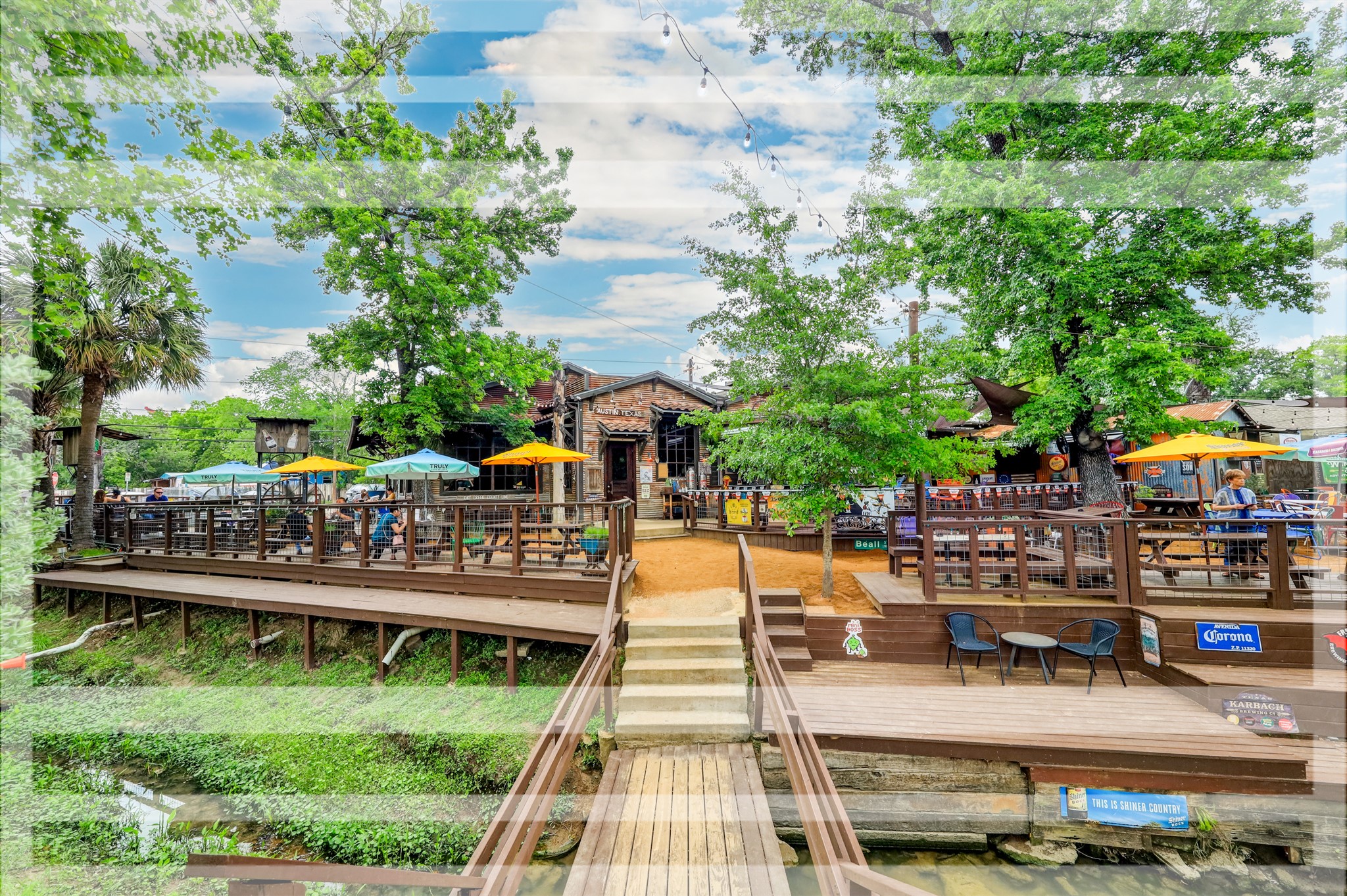 Enjoy the countless local Hot Spots like Cedar Creek, Flower Child, Heights Bier Garten, Bungalow Heights, etc