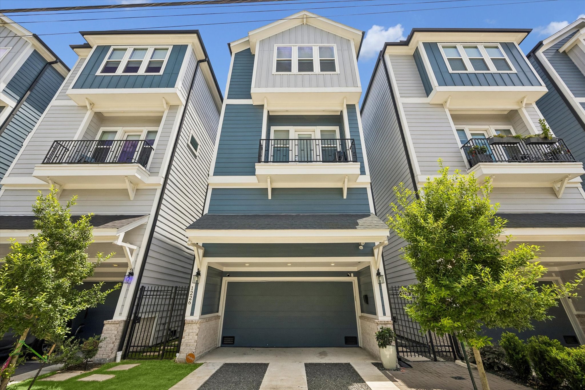 This home makes a stylish first impression with modern curb appeal, a private driveway, balcony, and gated side access. Youll love this Heights location just steps from craft cocktails at The Heights Social and close to local favorites like Crisp, Moonshine Deck, Bungalow Heights, and more.