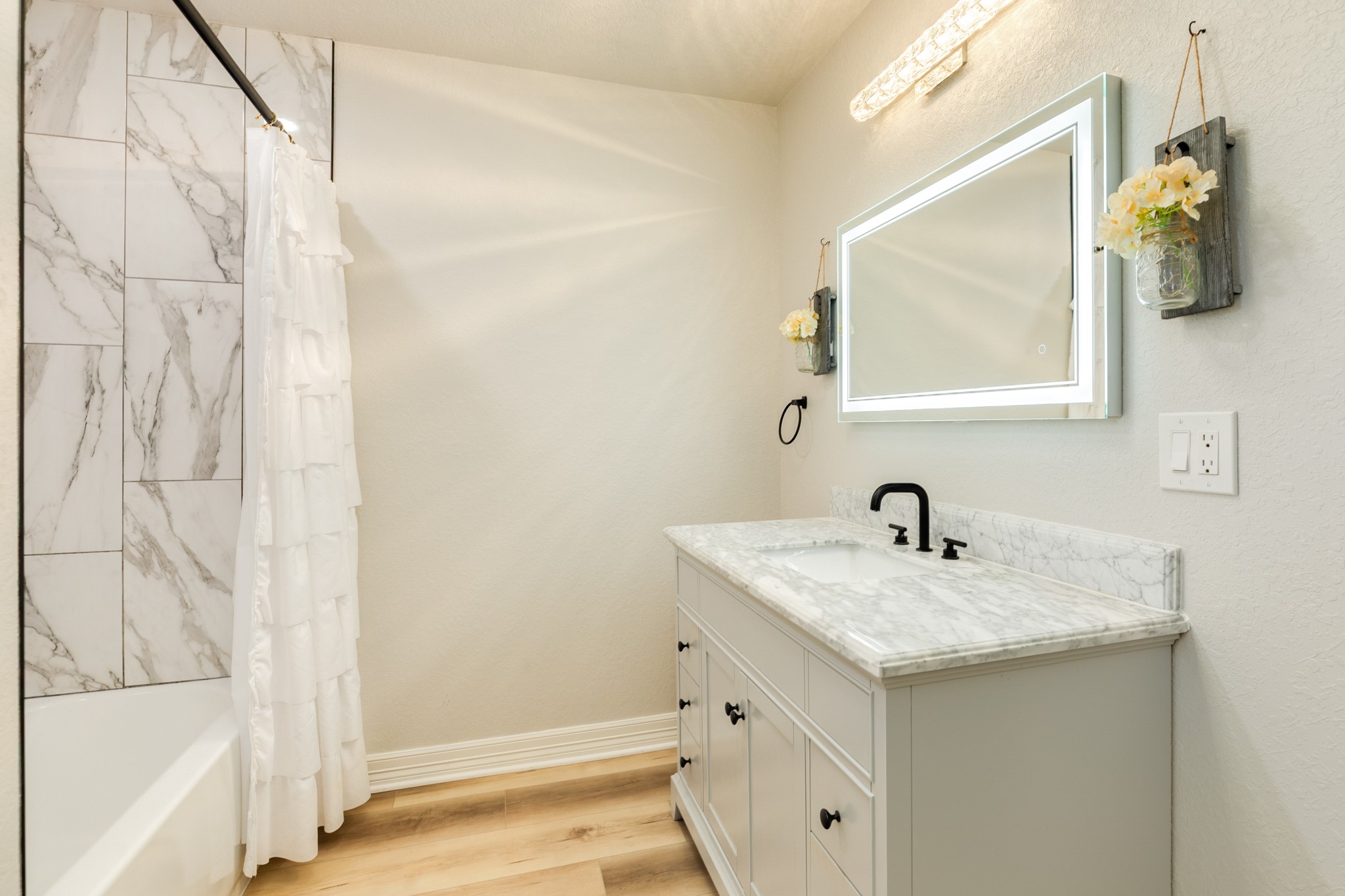 Secondary Bath