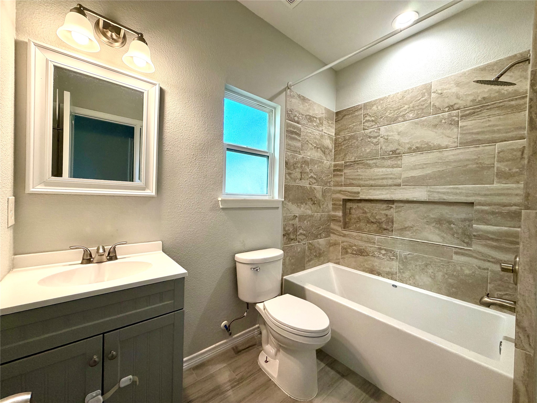 Second Full Bathroom