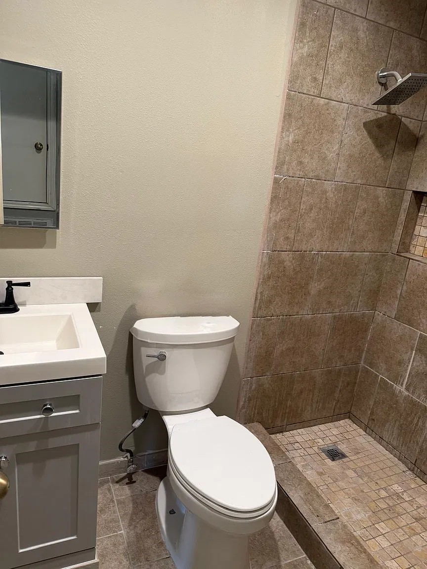 6514 Summit Ridge Court, Houston, TX 77085