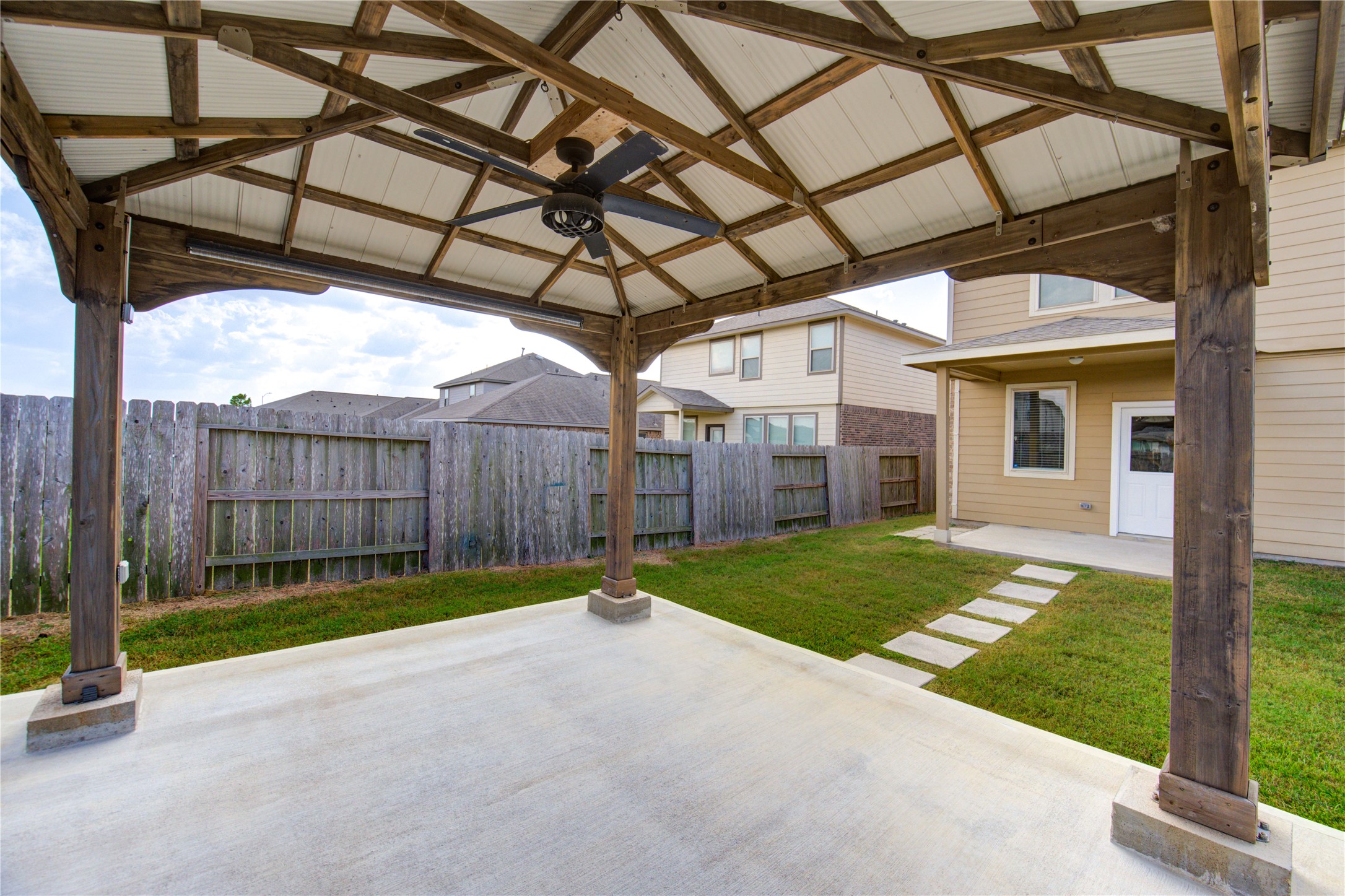 9826 Copper Ranch Trail, Richmond, TX 77406