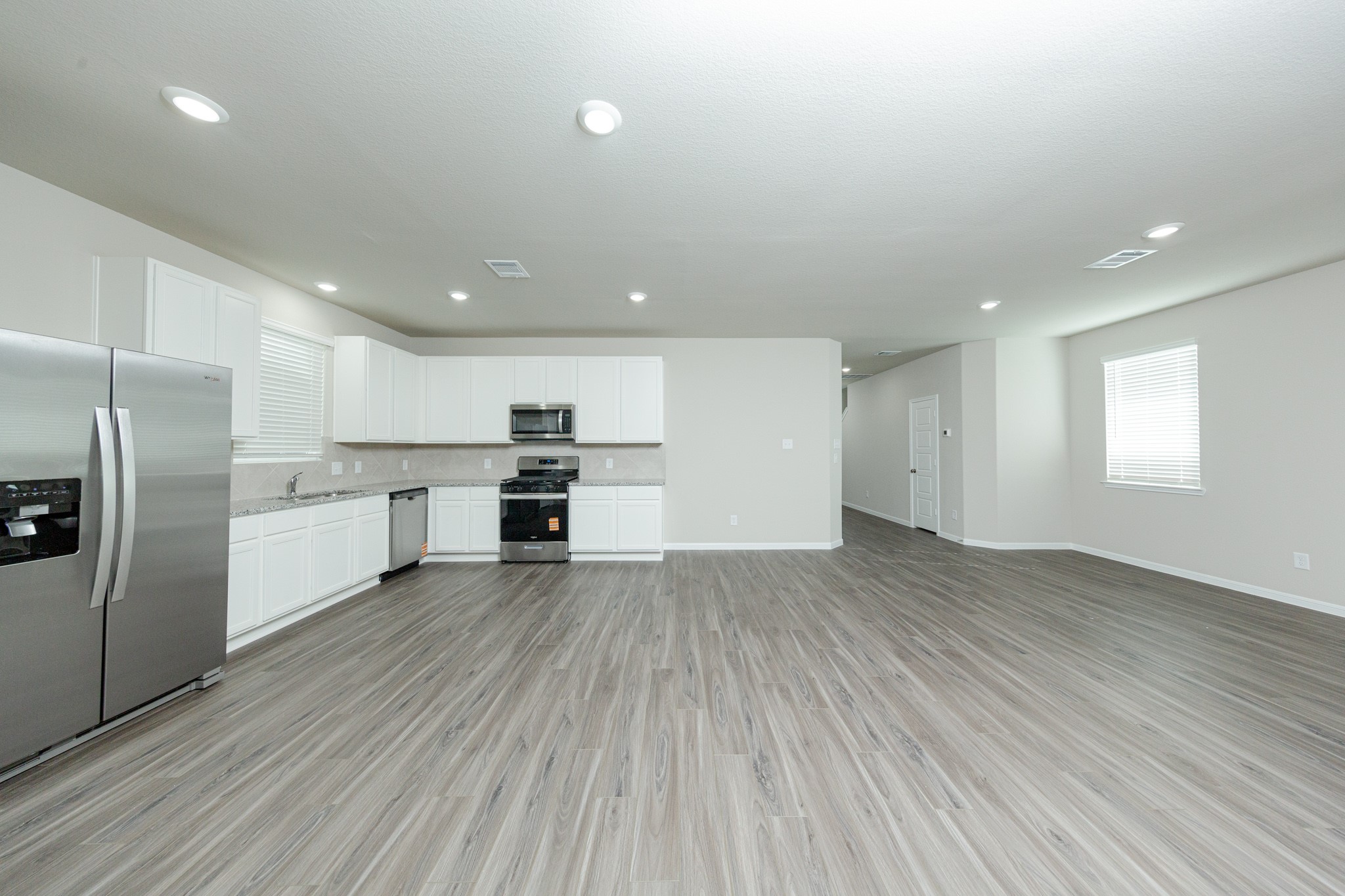 3074 Nickell Back Drive, Conroe, TX 77301