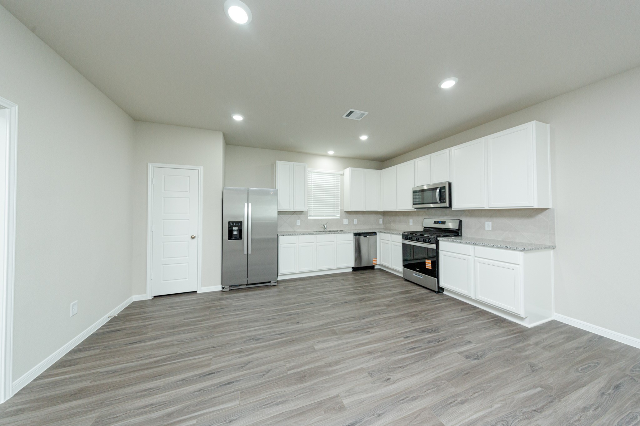 3074 Nickell Back Drive, Conroe, TX 77301