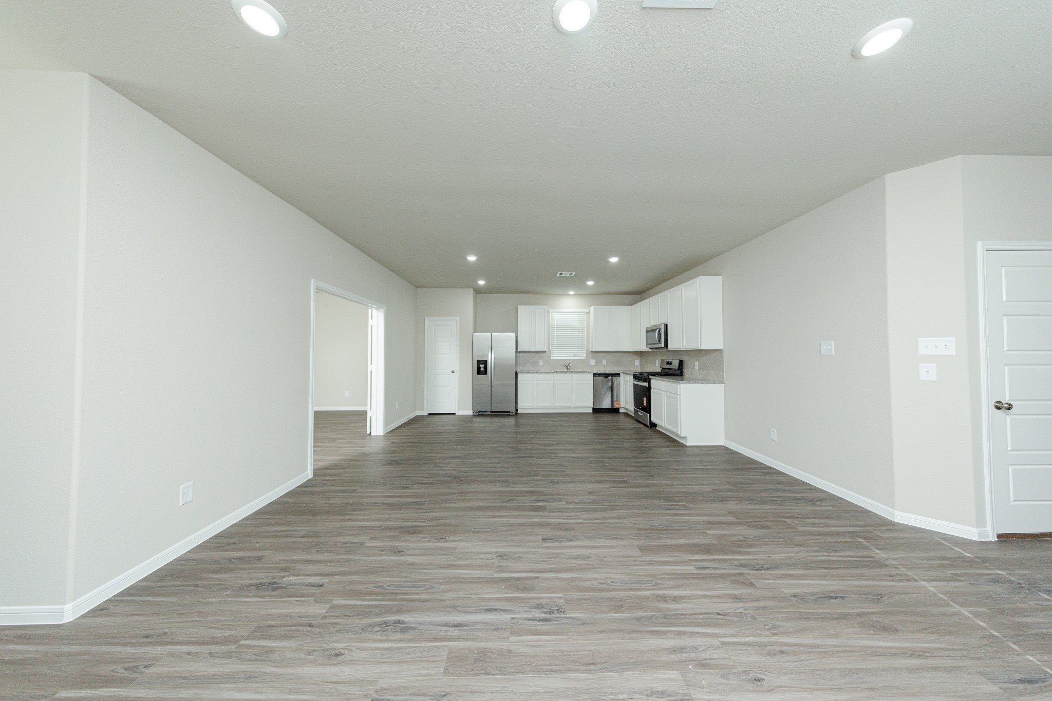 3074 Nickell Back Drive, Conroe, TX 77301