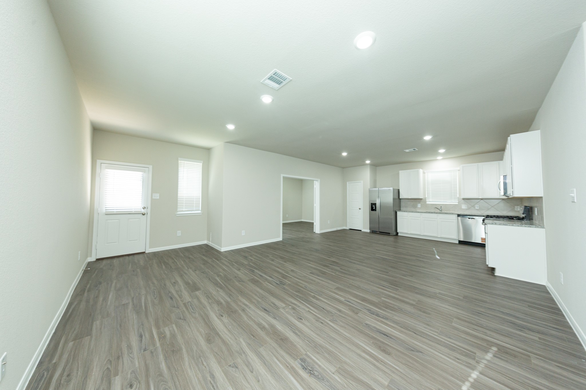 3074 Nickell Back Drive, Conroe, TX 77301