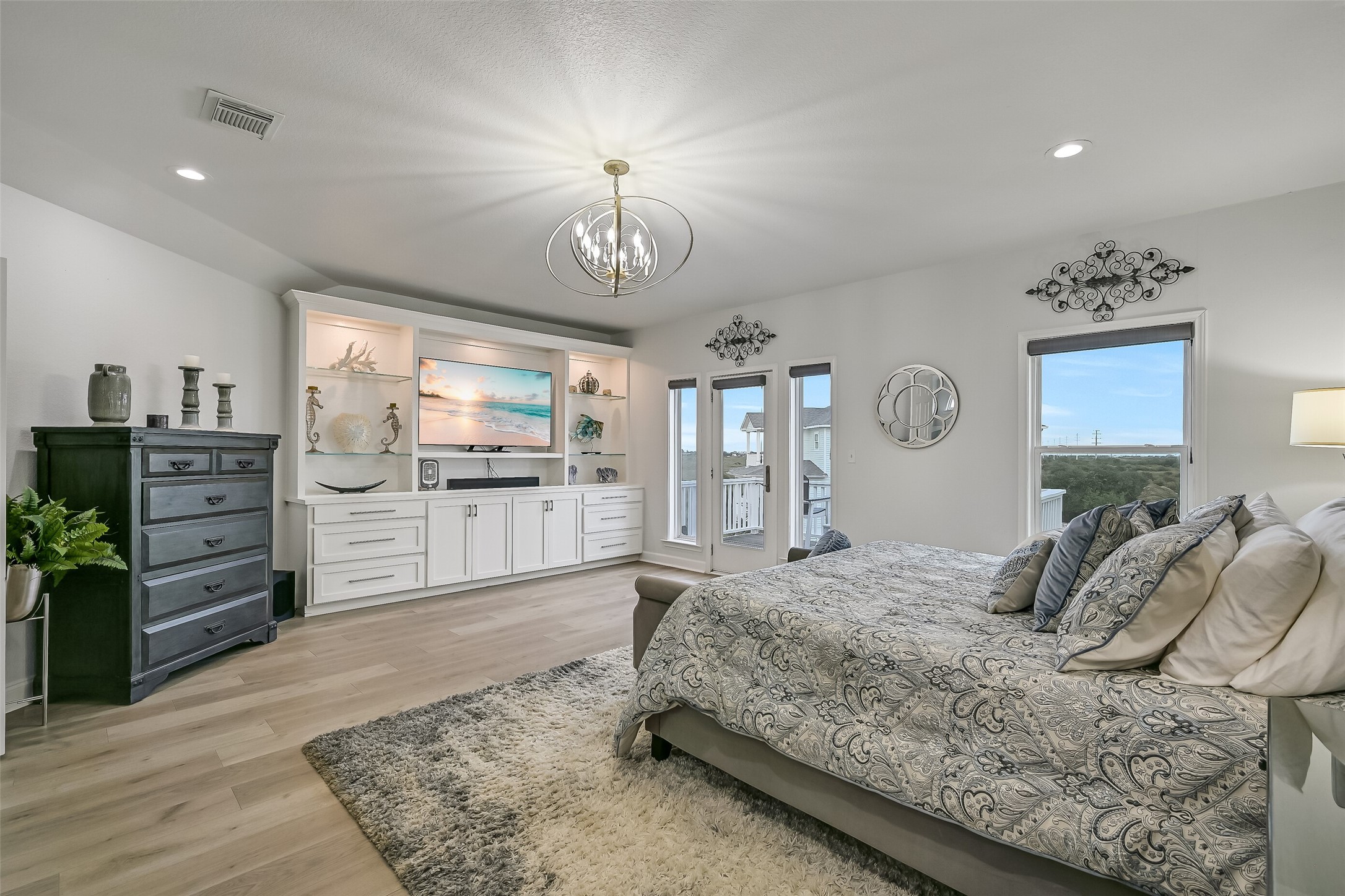 3635 Foremast Drive, Galveston, TX 77554