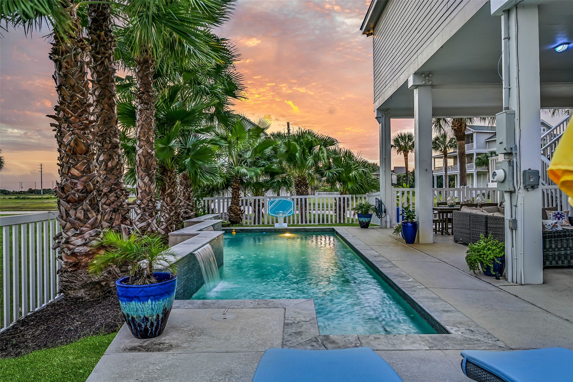 3635 Foremast Drive, Galveston, TX 77554