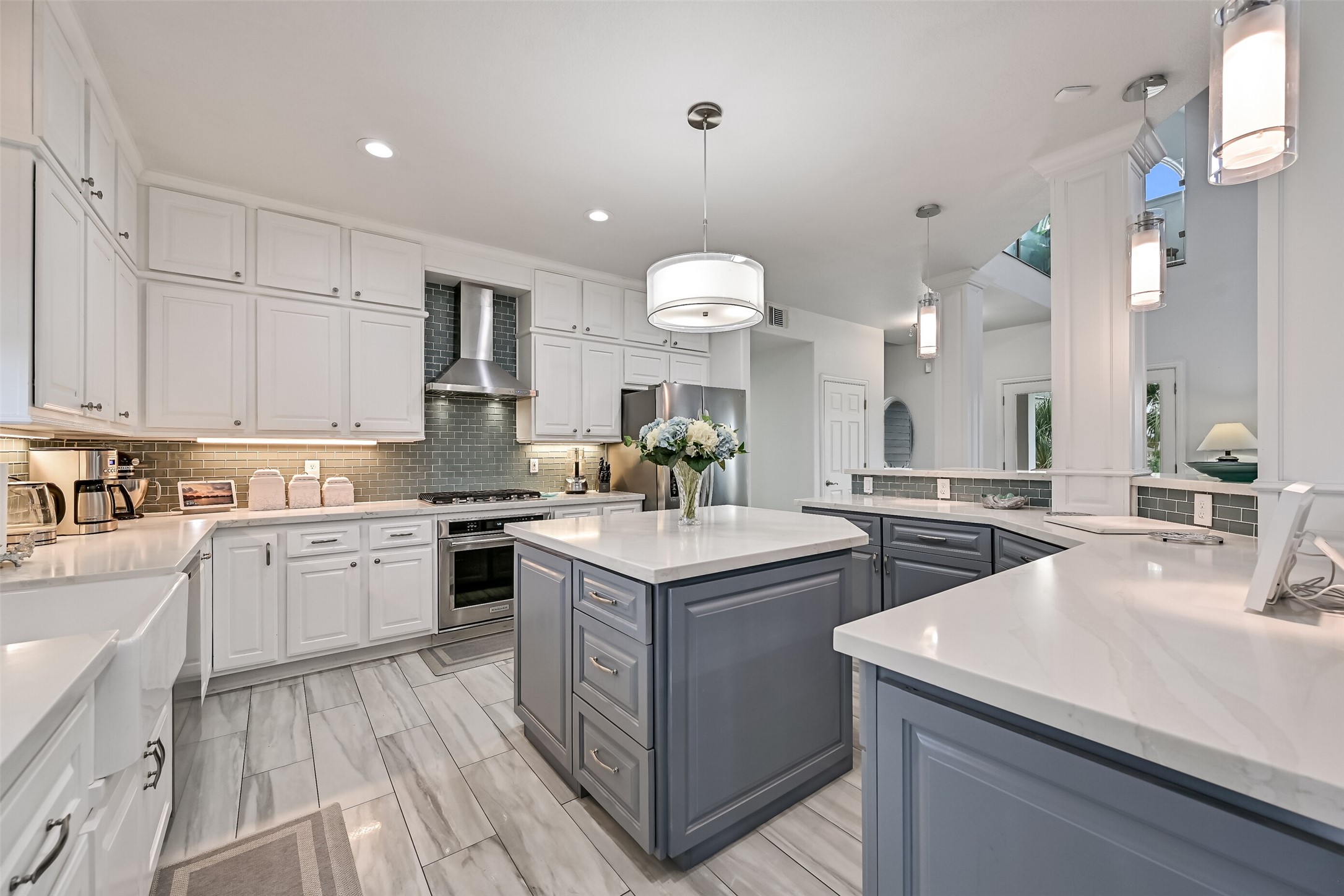 3635 Foremast Drive, Galveston, TX 77554