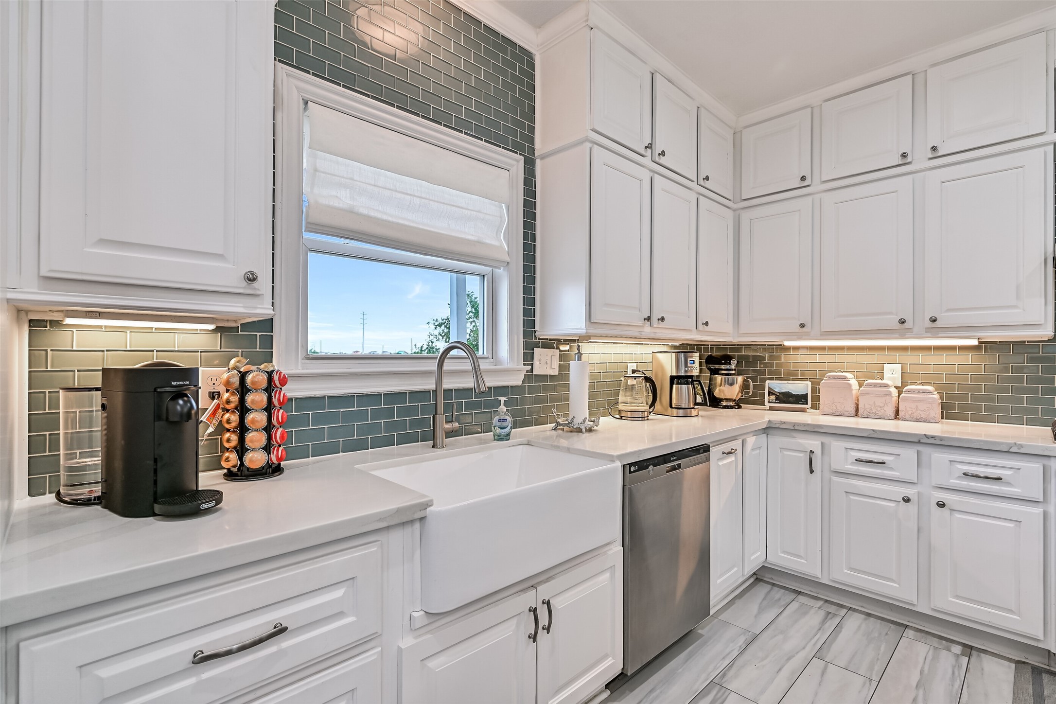 3635 Foremast Drive, Galveston, TX 77554